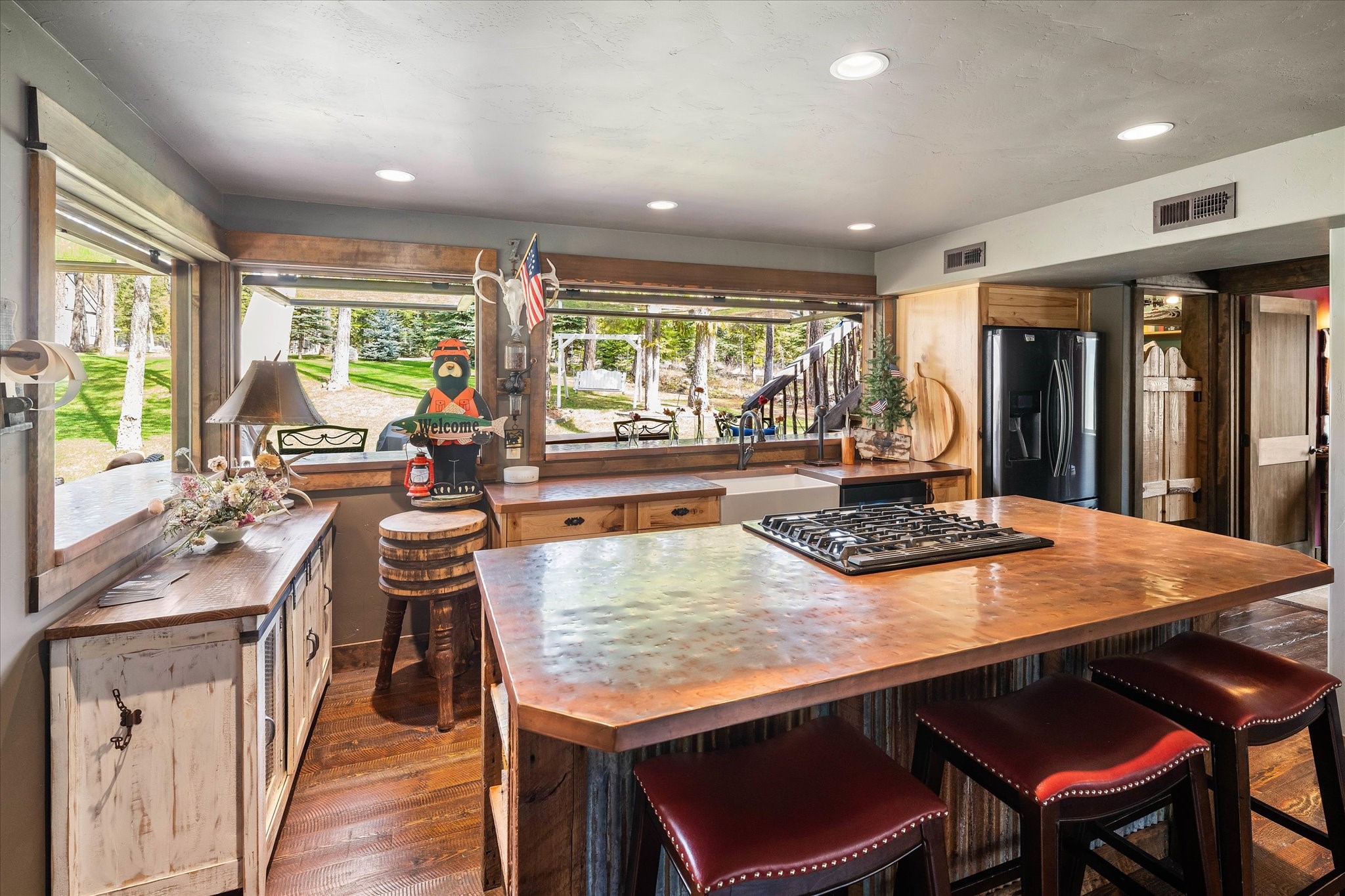 2130 Lion Mountain Road Property Photo 43