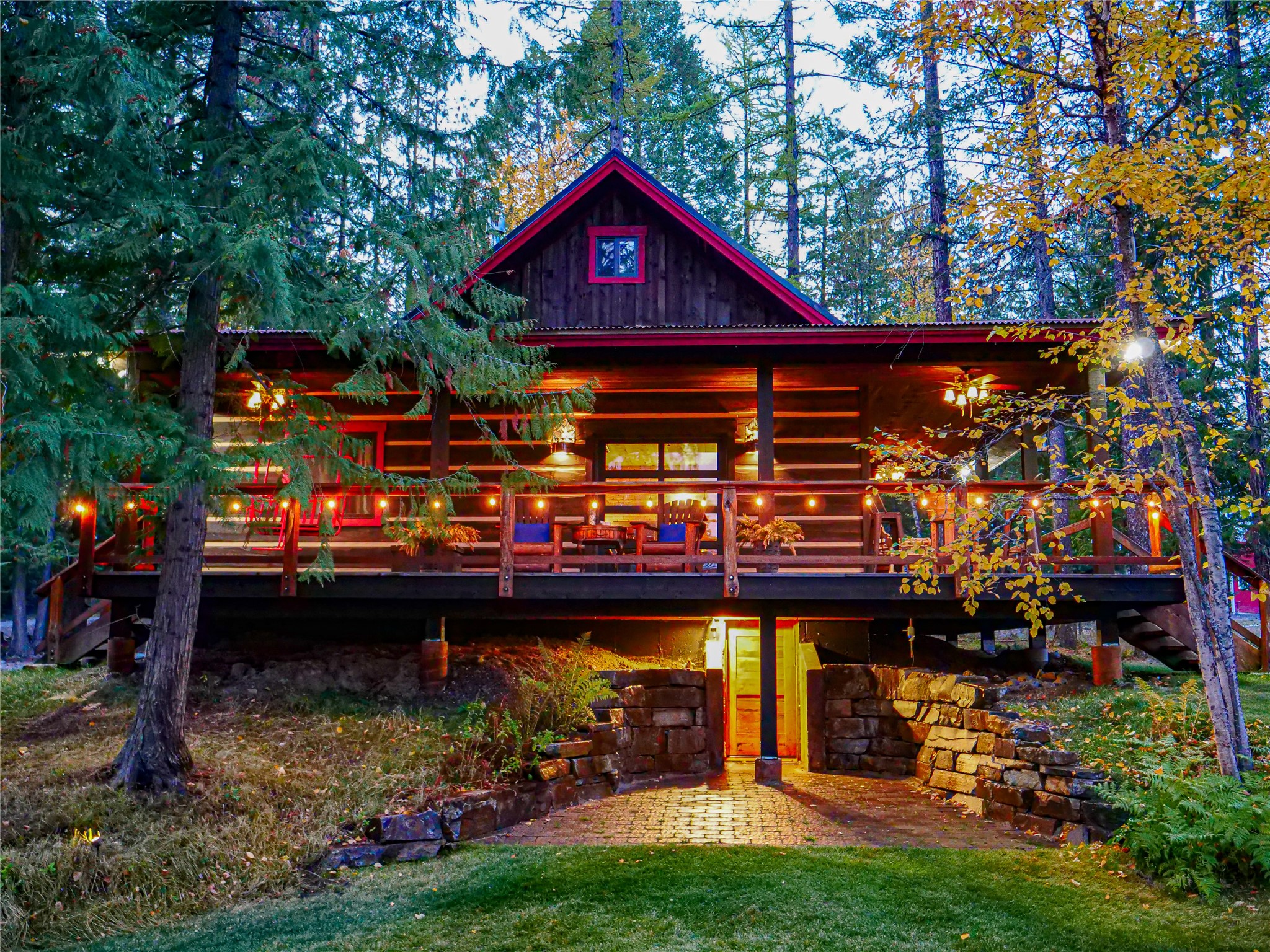 2130 Lion Mountain Road Property Photo 3
