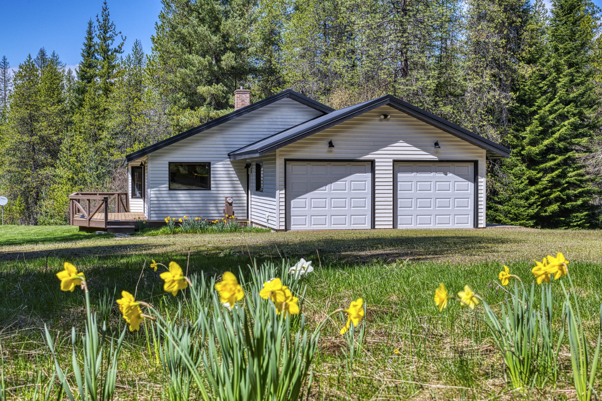 71 Four Corners Road N Property Photo 3