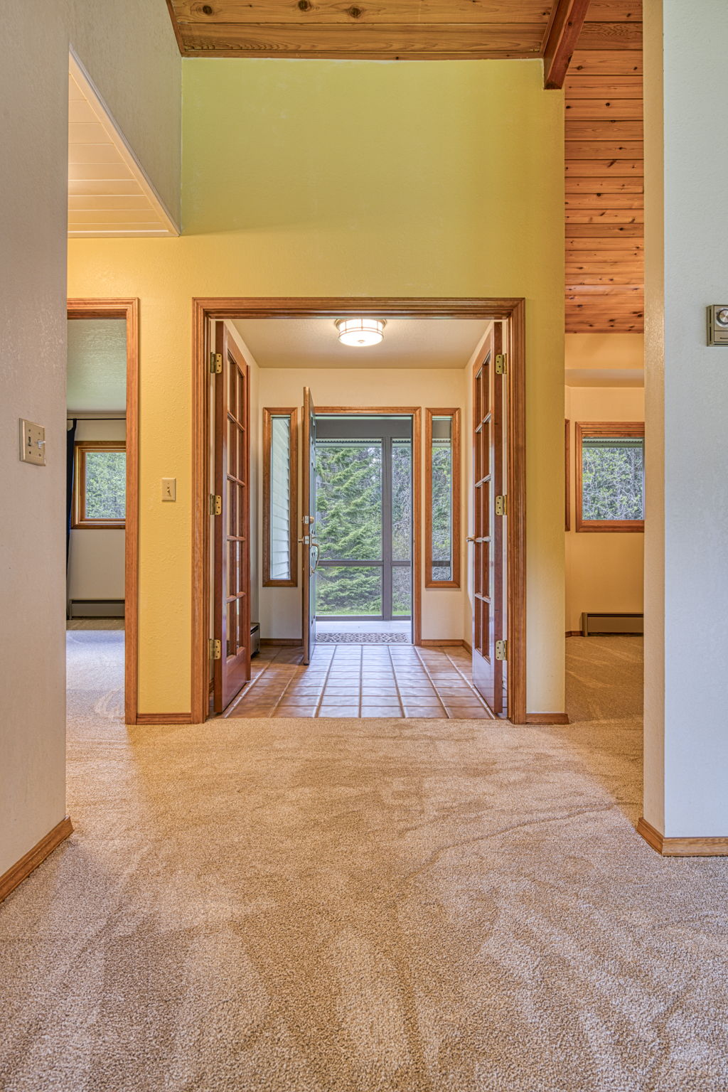 71 Four Corners Road N Property Photo 4
