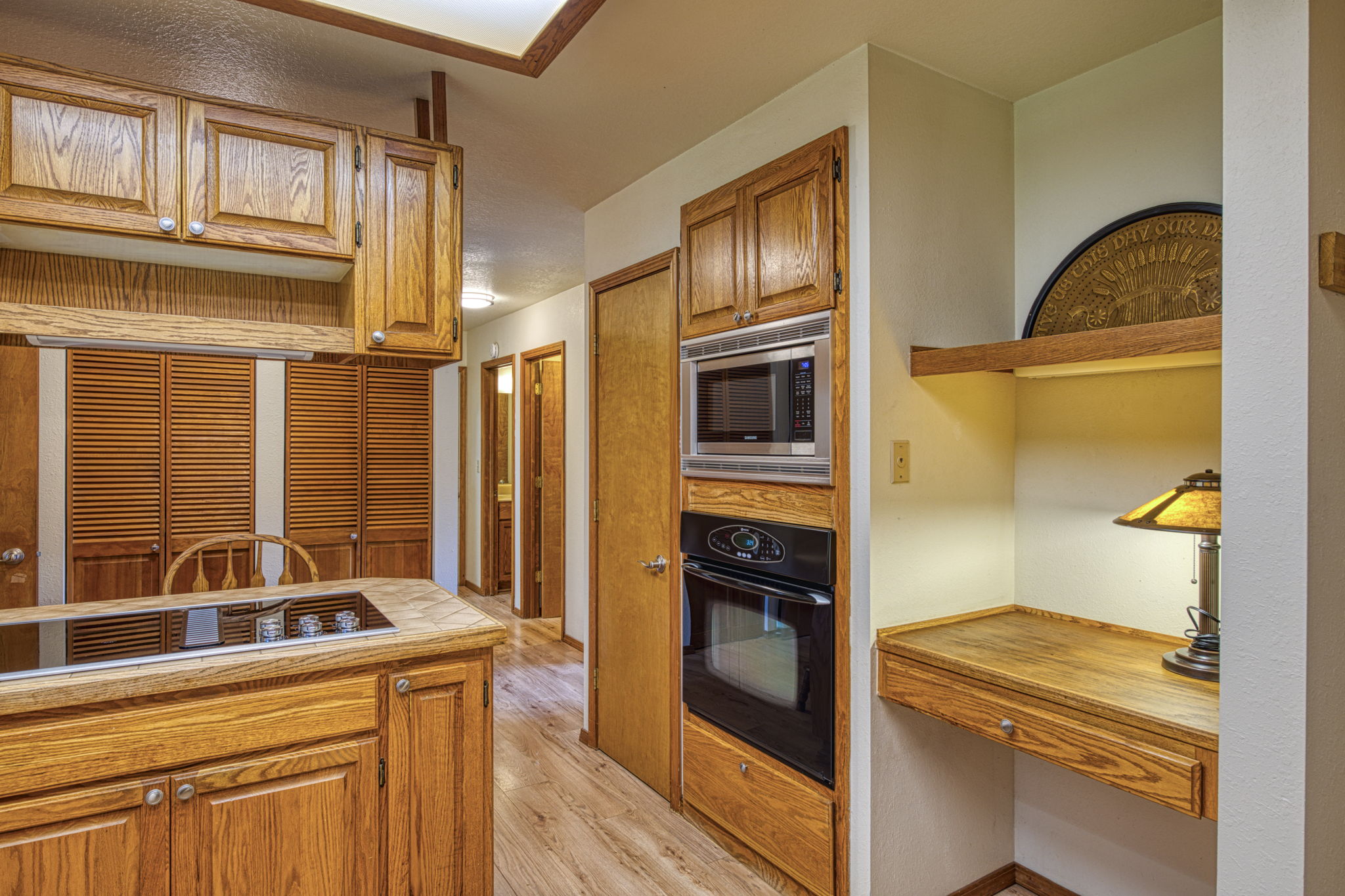 71 Four Corners Road N Property Photo 12