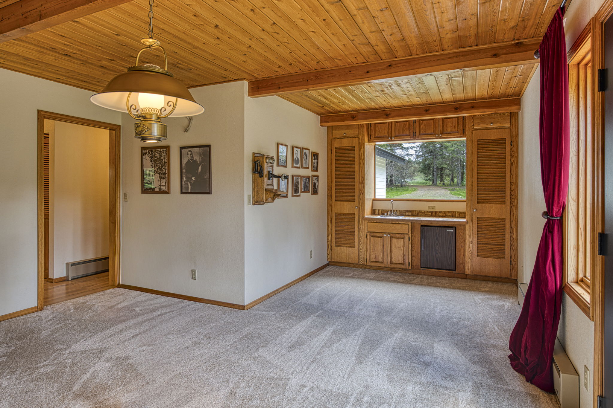71 Four Corners Road N Property Photo 16