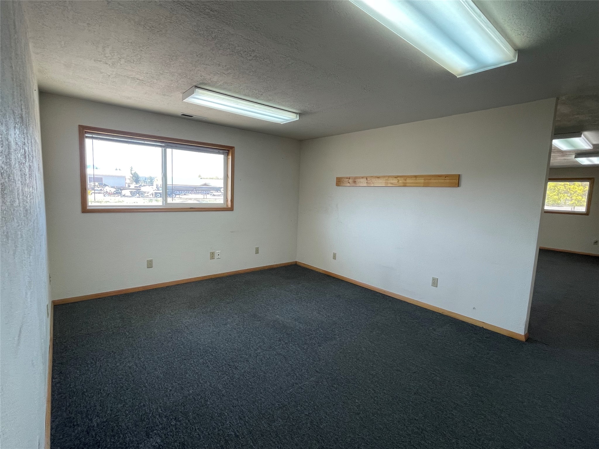 2718 Tradewinds Way Property Photo 4