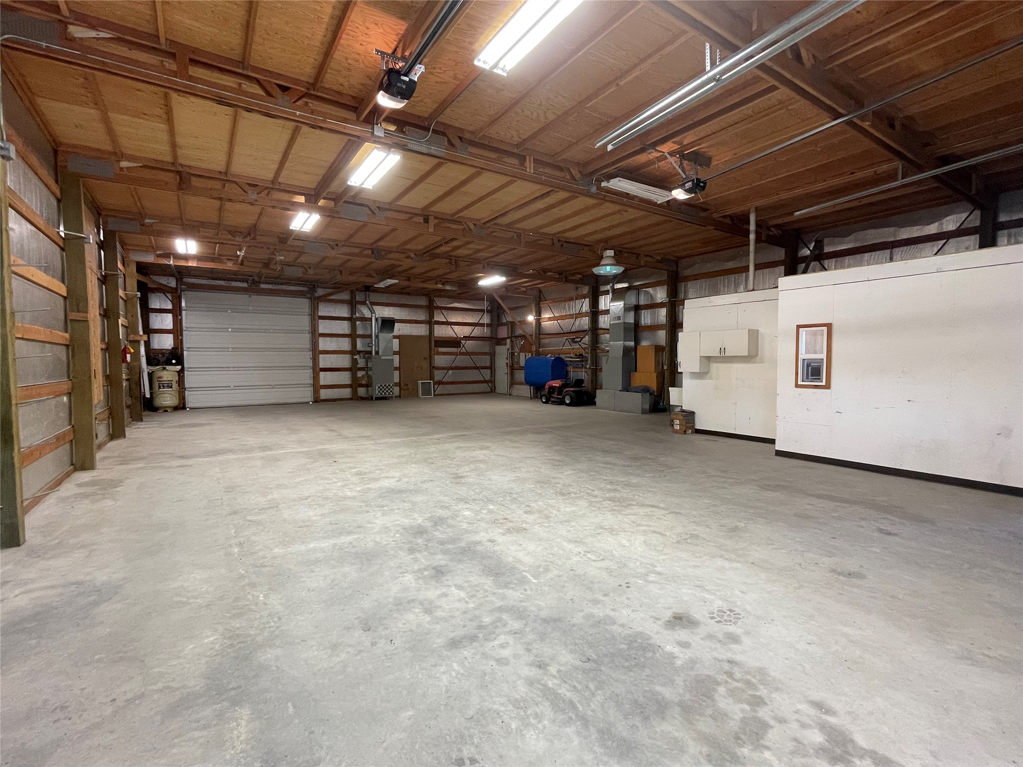 2718 Tradewinds Way Property Photo 10
