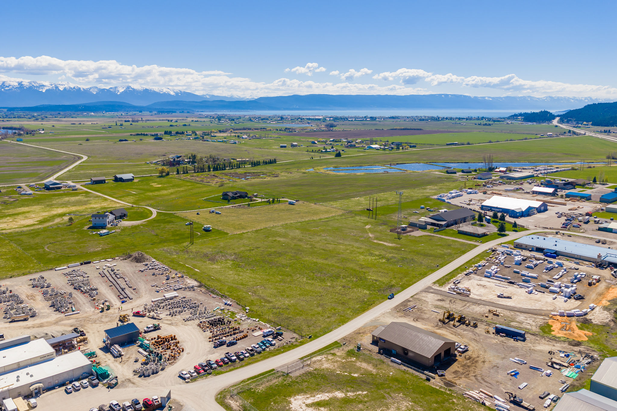 196 Industrial Court Property Photo 2