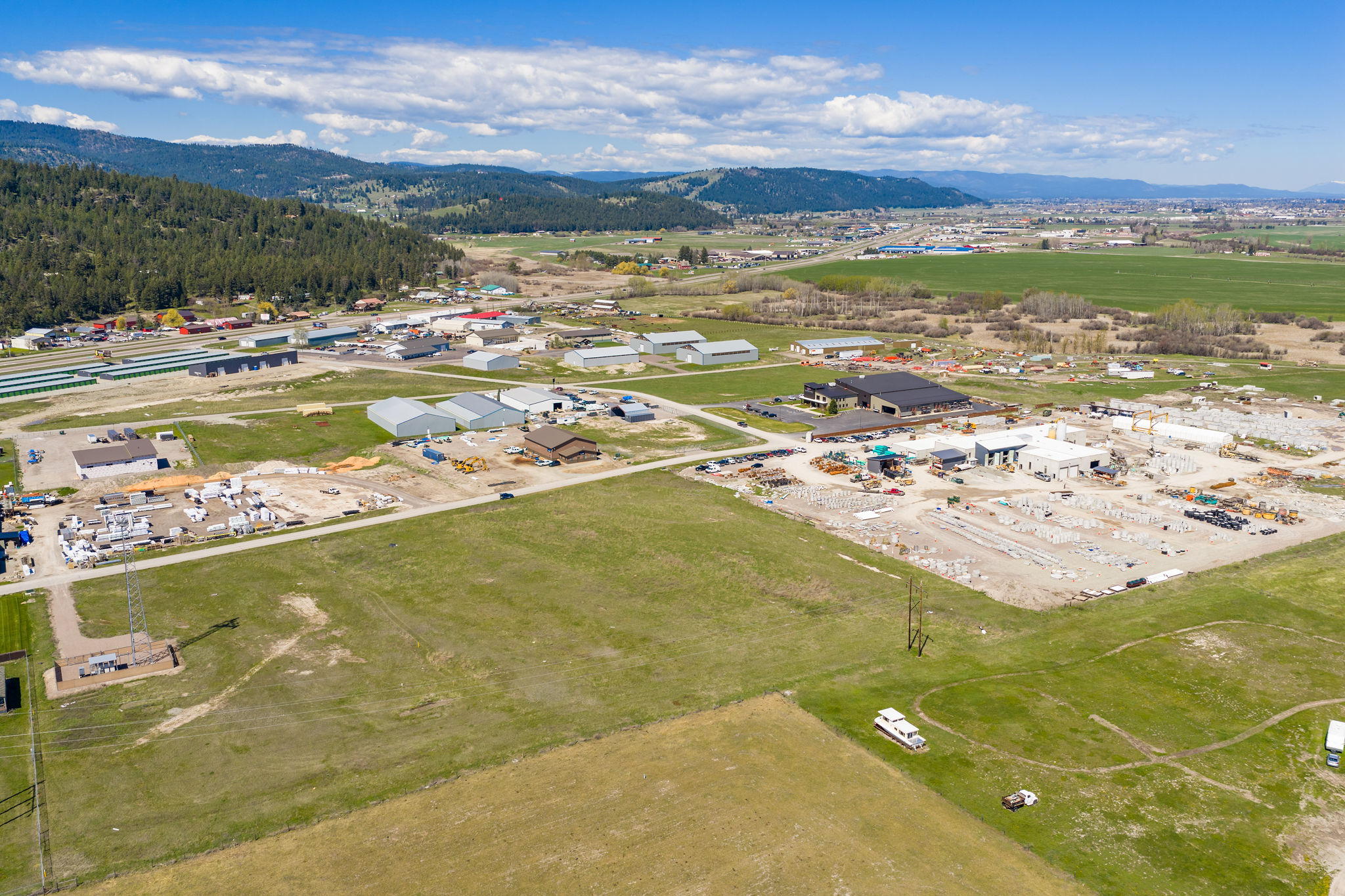 196 Industrial Court Property Photo 7
