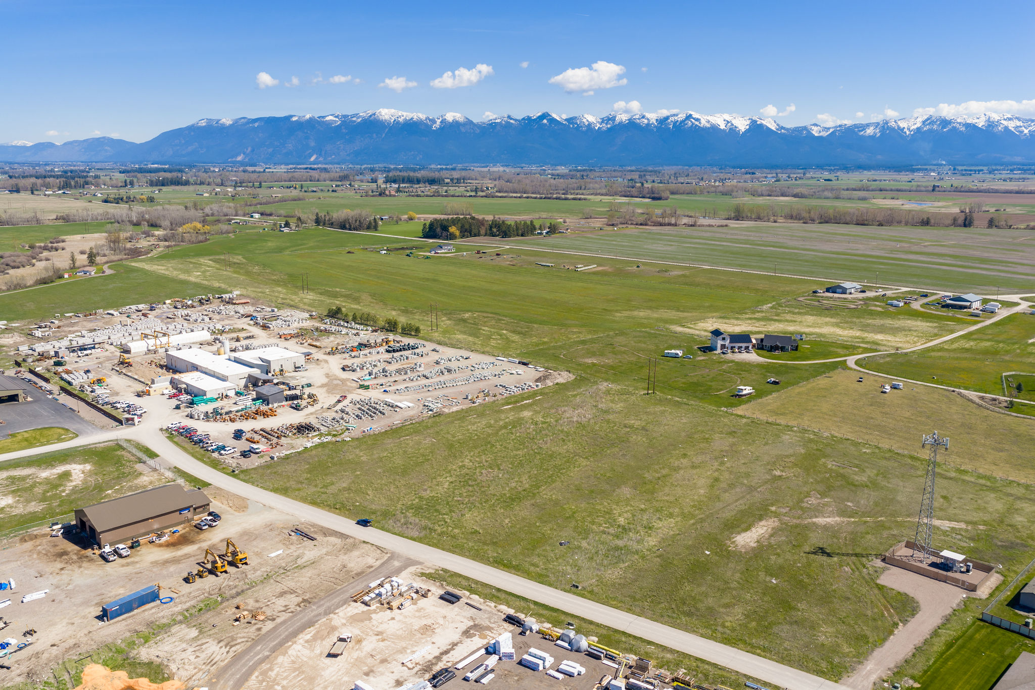 208 Industrial Court Property Photo 7