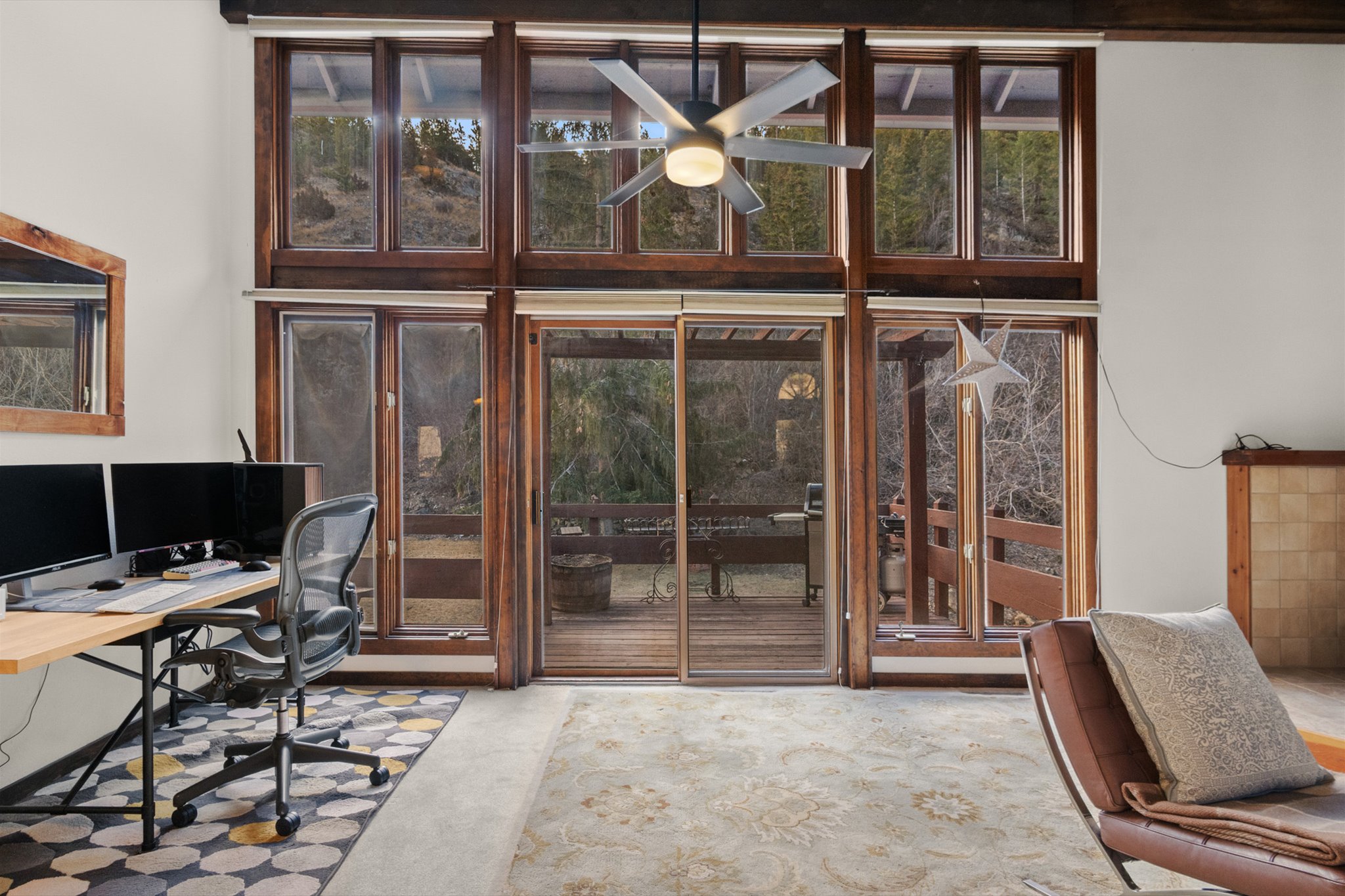 481 S Park Avenue Property Photo 3