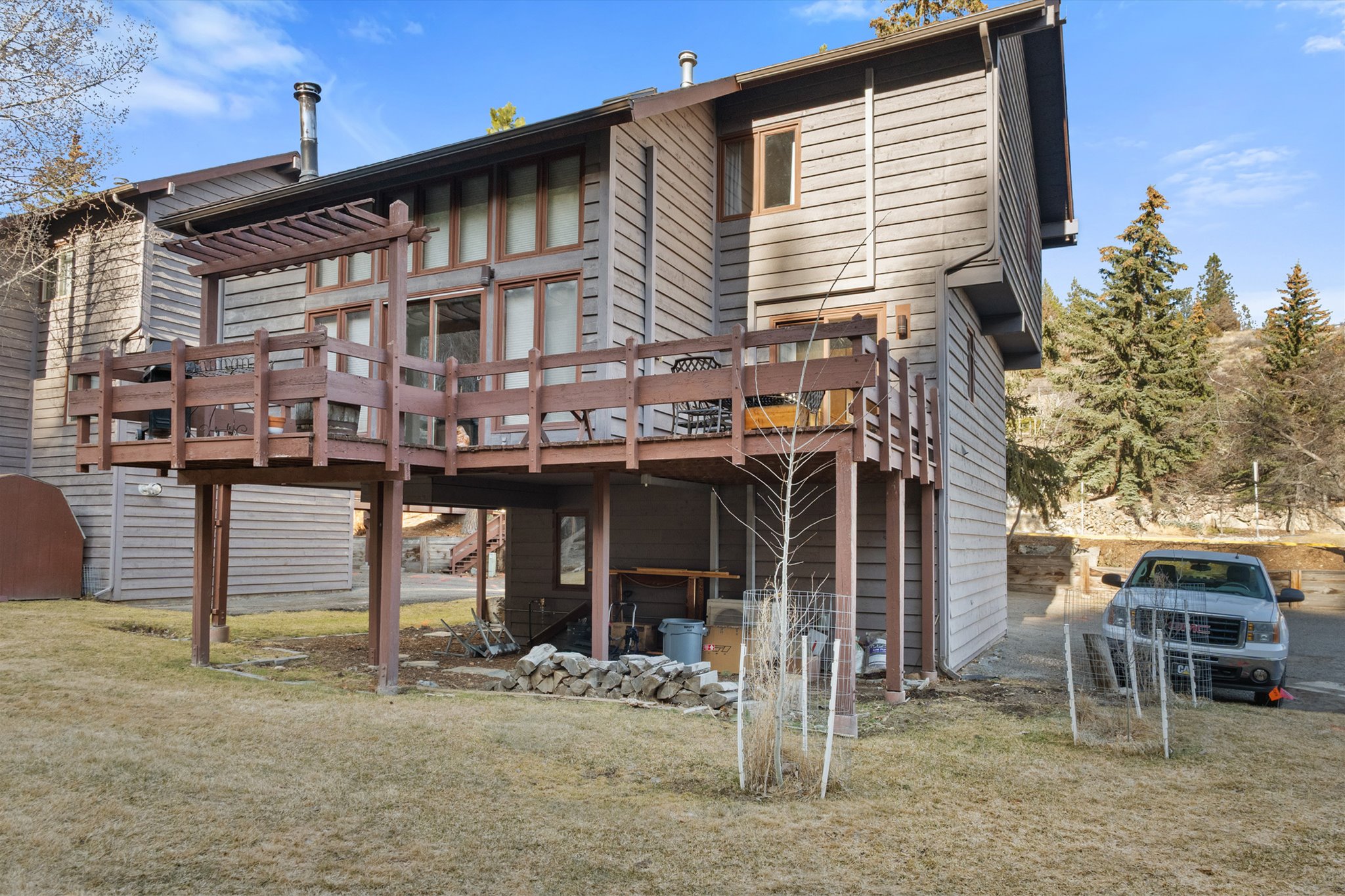 481 S Park Avenue Property Photo 6