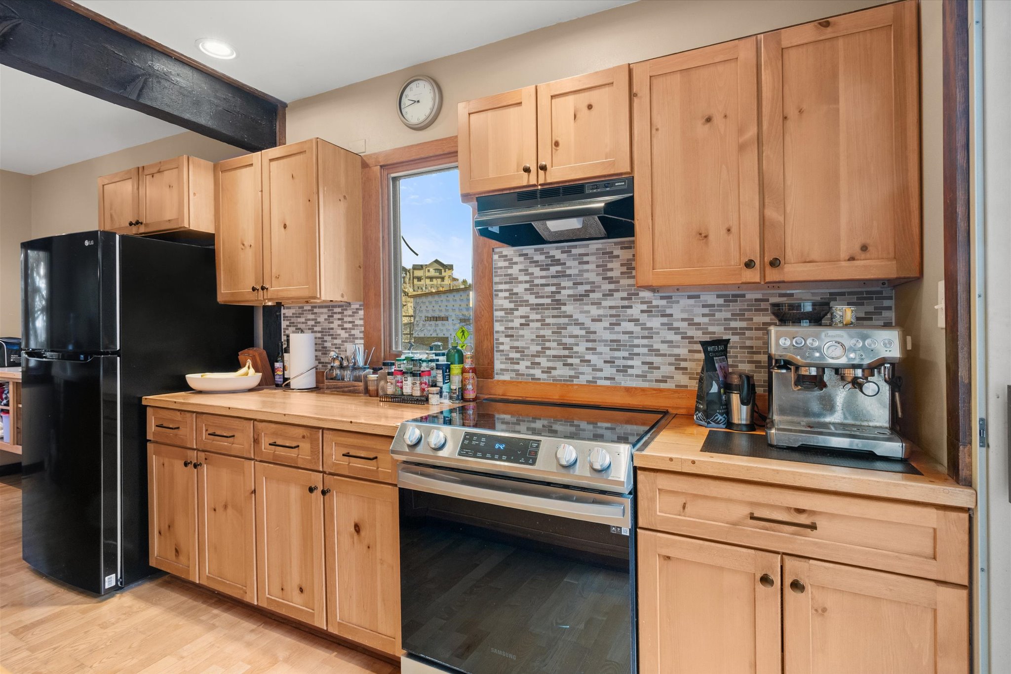 481 S Park Avenue Property Photo 13