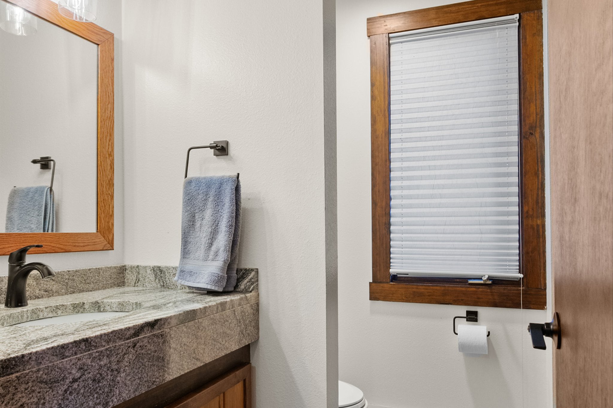 481 S Park Avenue Property Photo 17