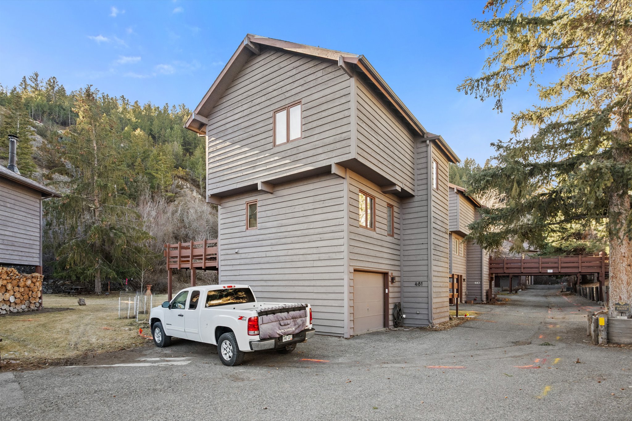 481 S Park Avenue Property Photo 31