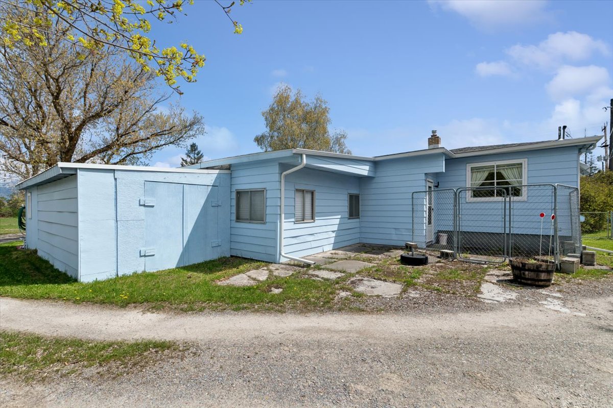 1575 Mt Highway 35 Property Photo 5