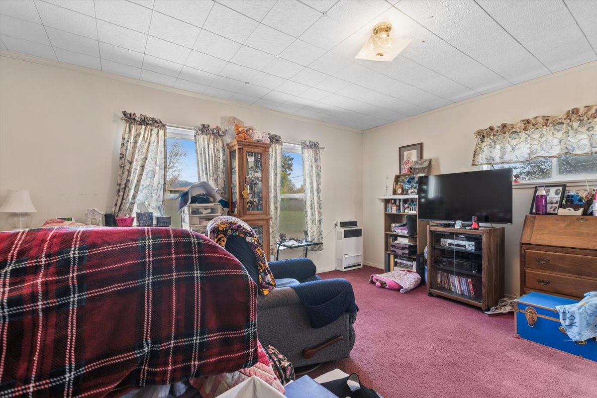 1575 Mt Highway 35 Property Photo 19