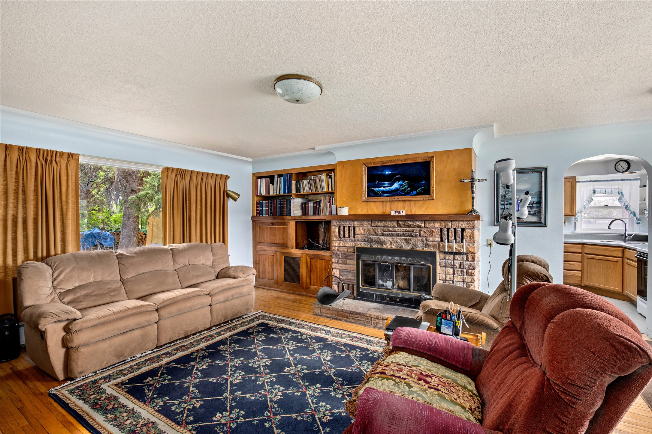 3103 Central Avenue W Property Photo 4