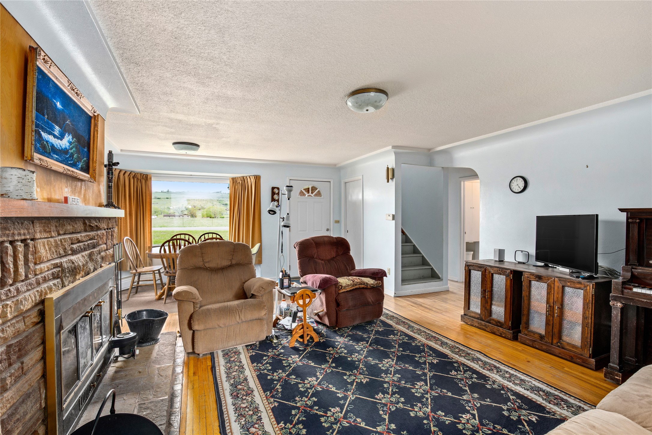 3103 Central Avenue W Property Photo 6