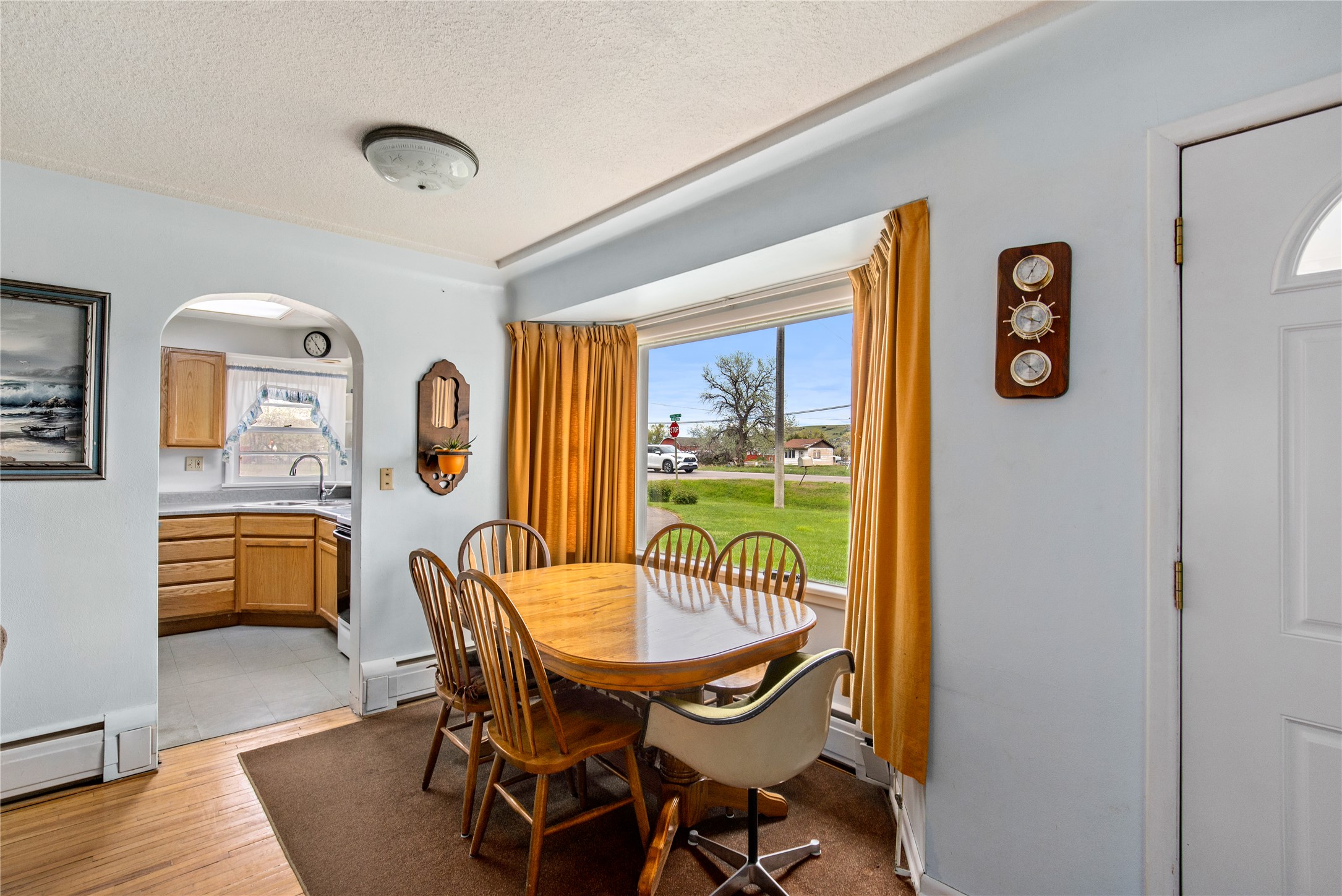 3103 Central Avenue W Property Photo 9
