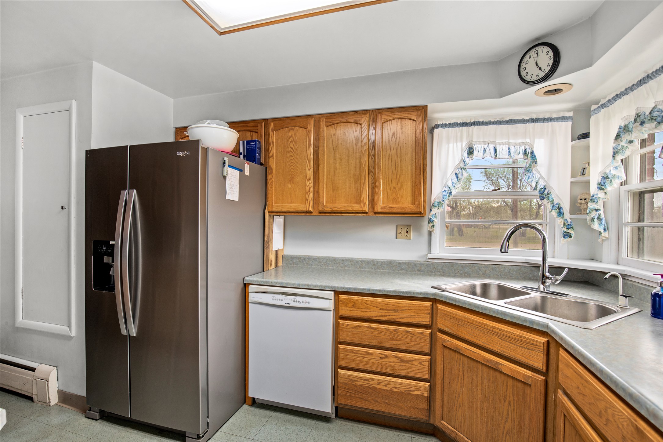 3103 Central Avenue W Property Photo 12