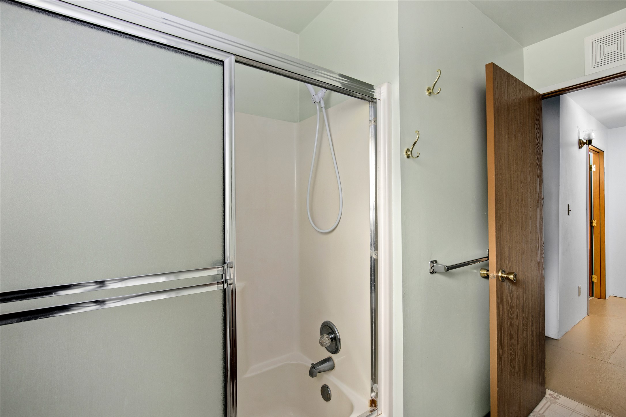 3103 Central Avenue W Property Photo 23