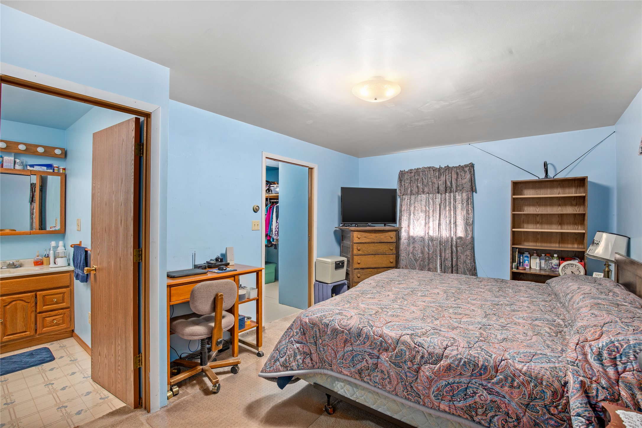 3103 Central Avenue W Property Photo 33