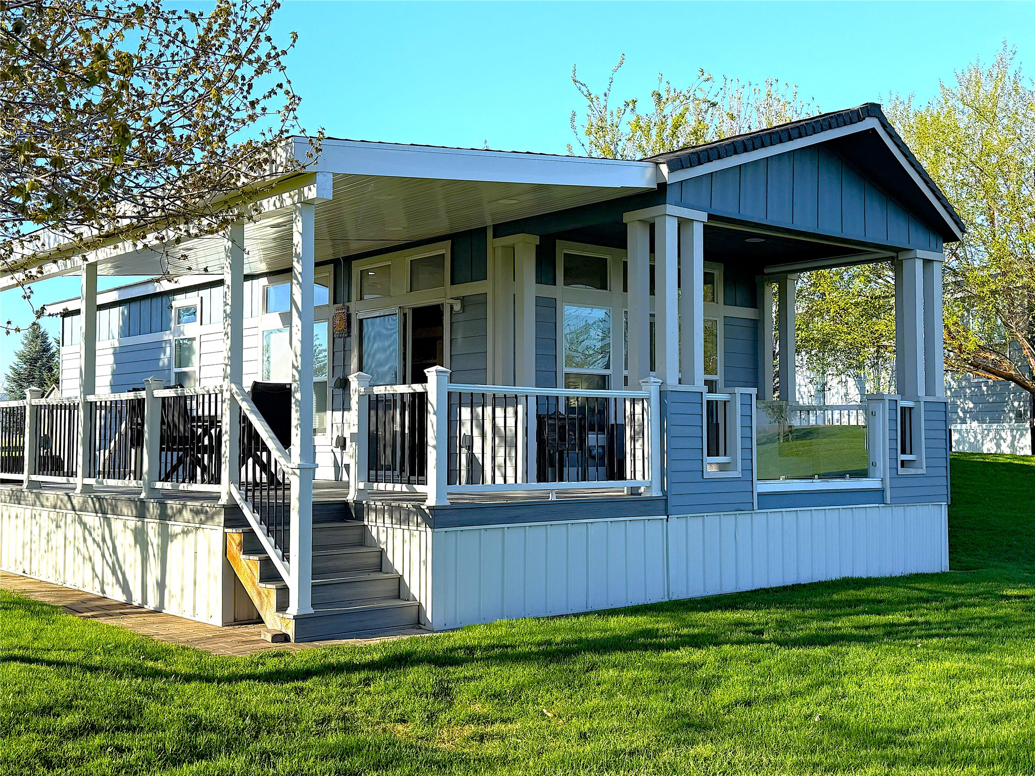 167 & 170 Kingfisher Loop Property Photo 1