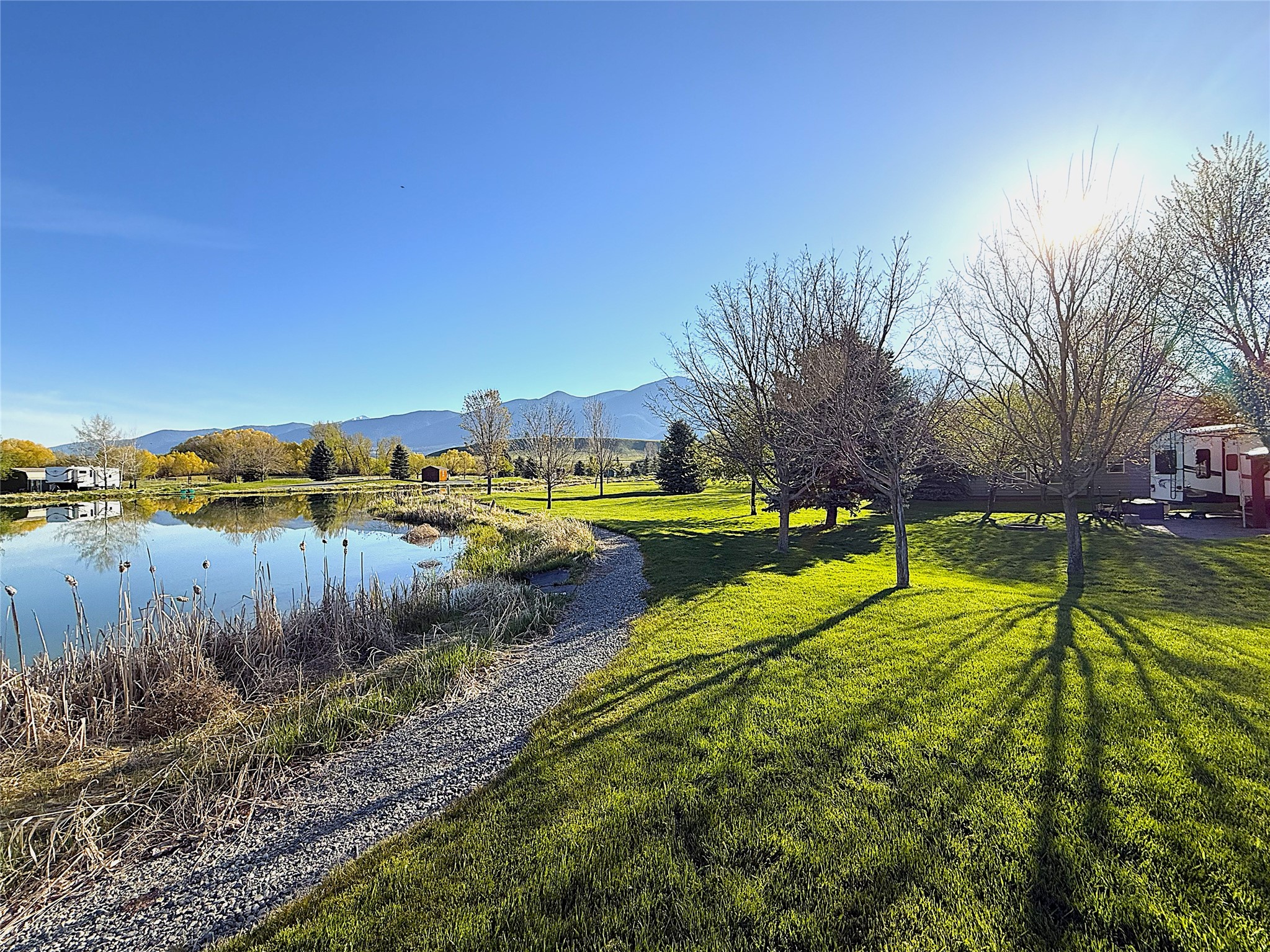 167 & 170 Kingfisher Loop Property Photo 8