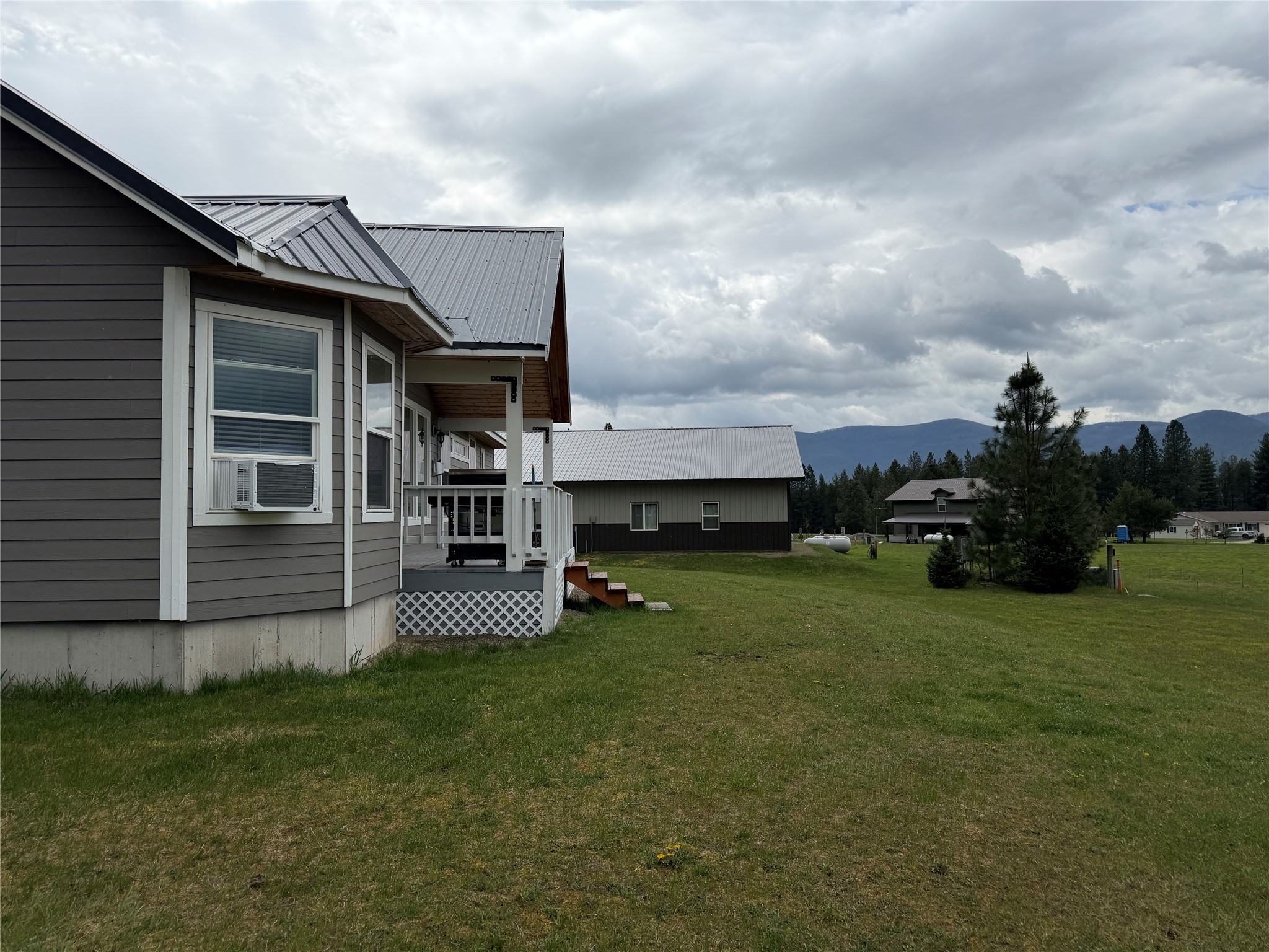 55 Lakeview Road Property Photo 15