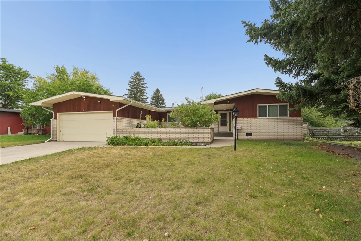 2223 Cherry Drive Property Photo 1