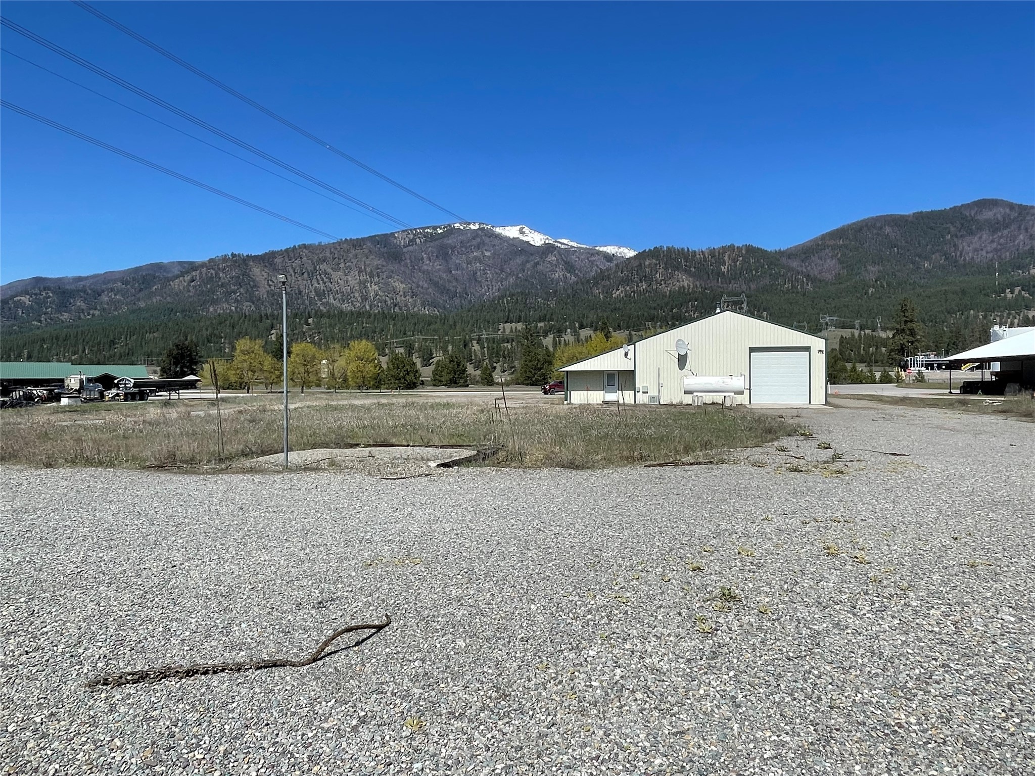 2718 Tradewinds Way Property Photo 13