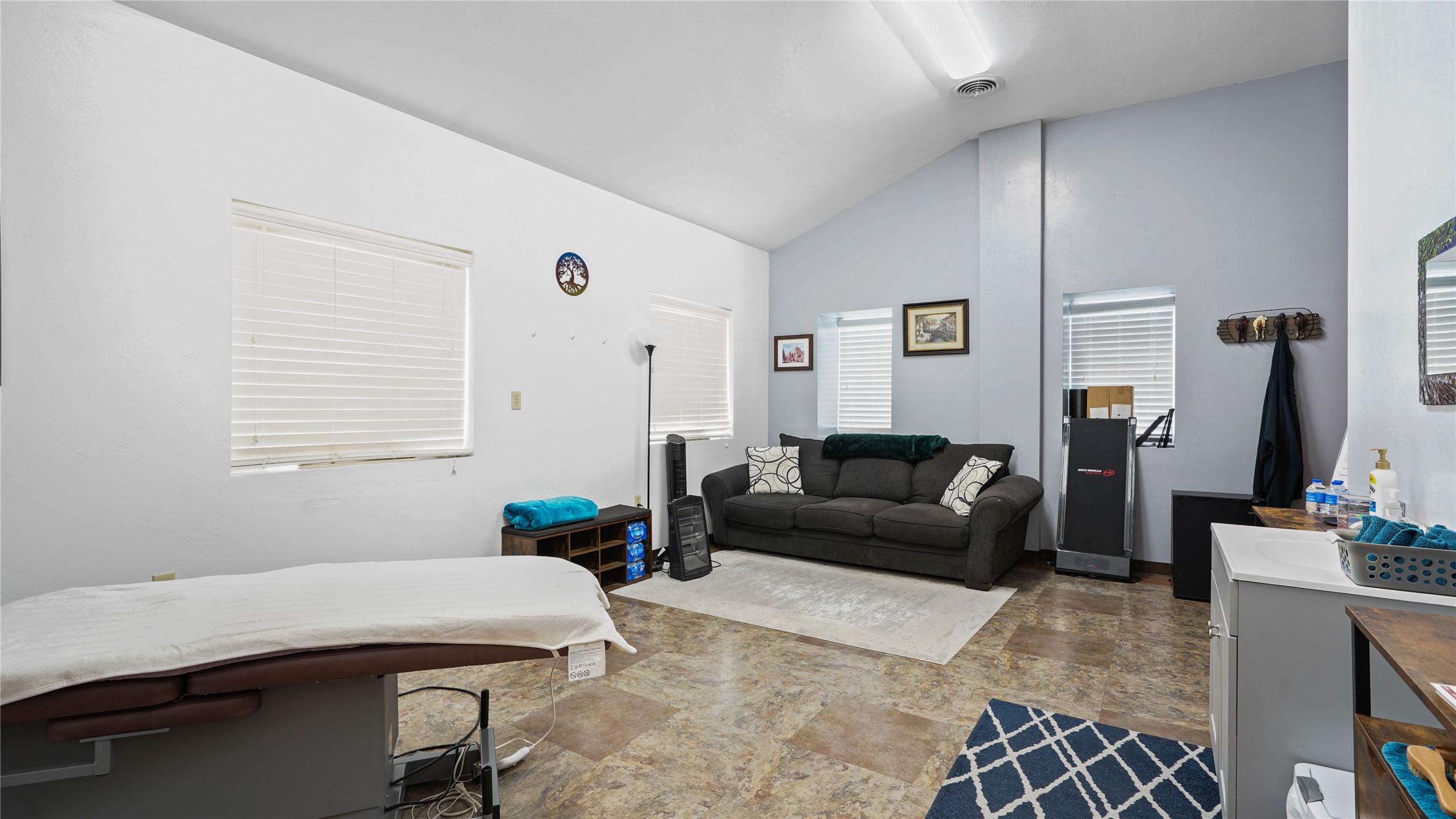 500 N Front Street Property Photo 18