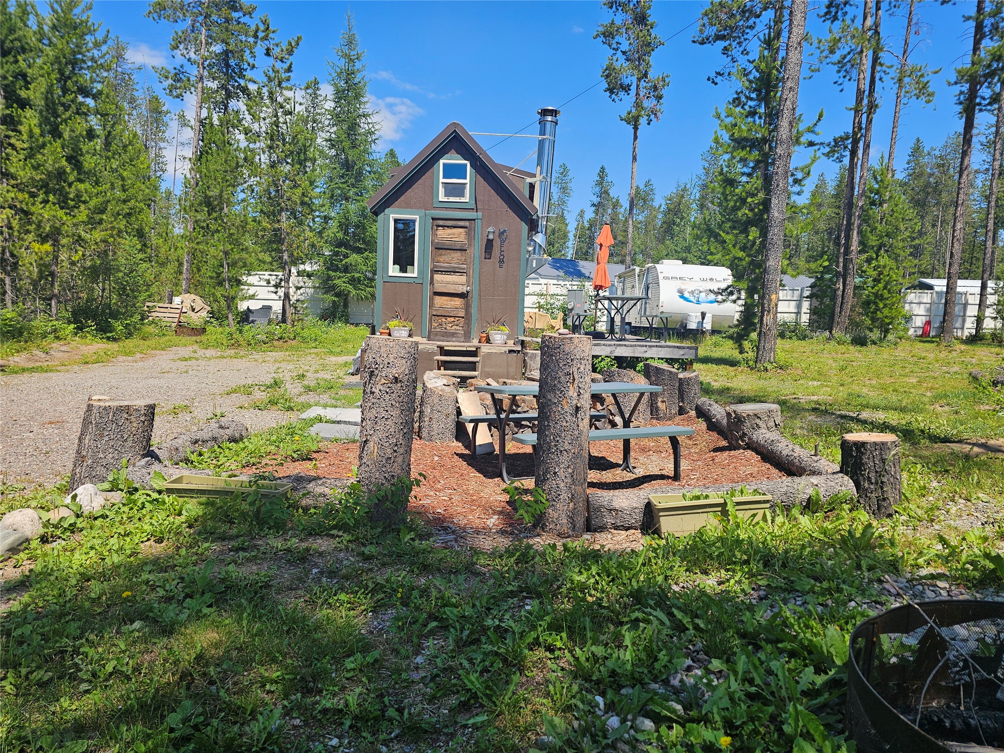 122 Caribou Street Property Photo 1