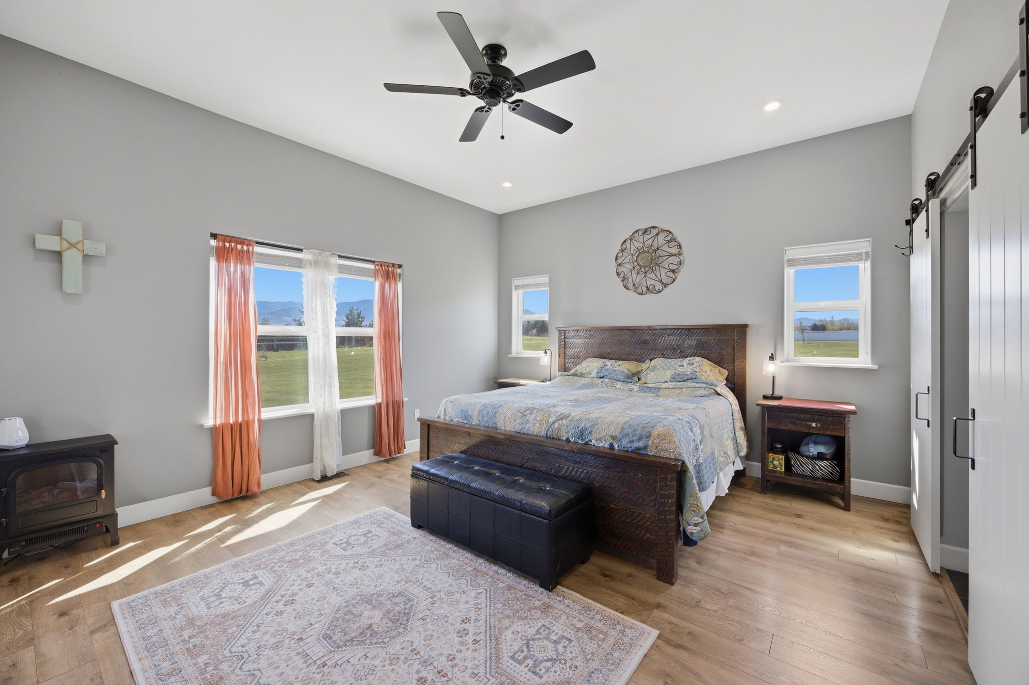 125 Lone Tree Way Property Photo 29