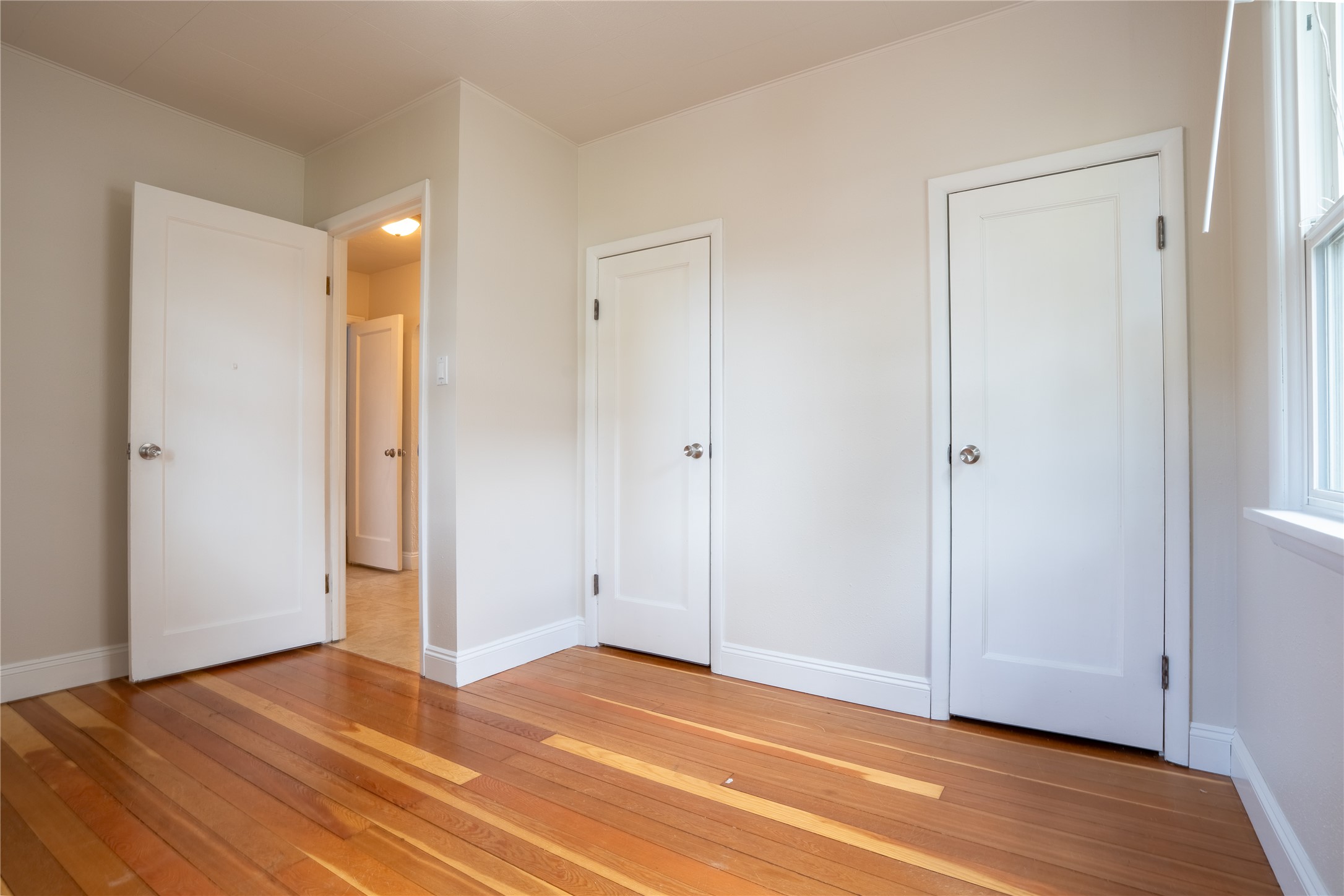 925 8th Avenue E Property Photo 12
