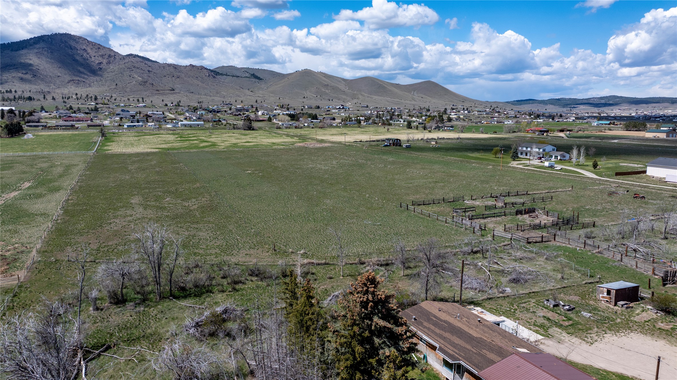 6860 Applegate Drive Property Photo 32