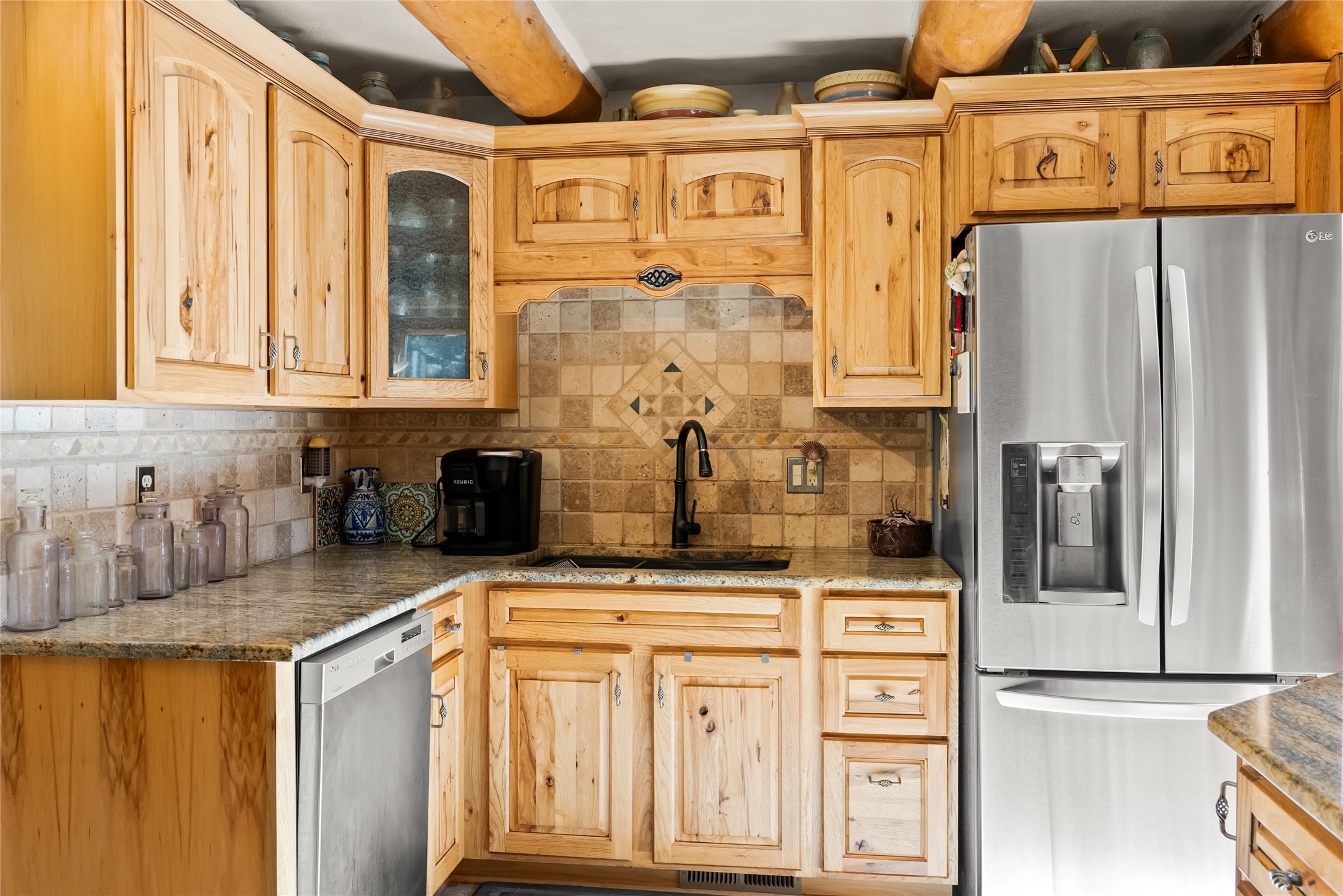 2700 Lyon Creek Road Property Photo 6