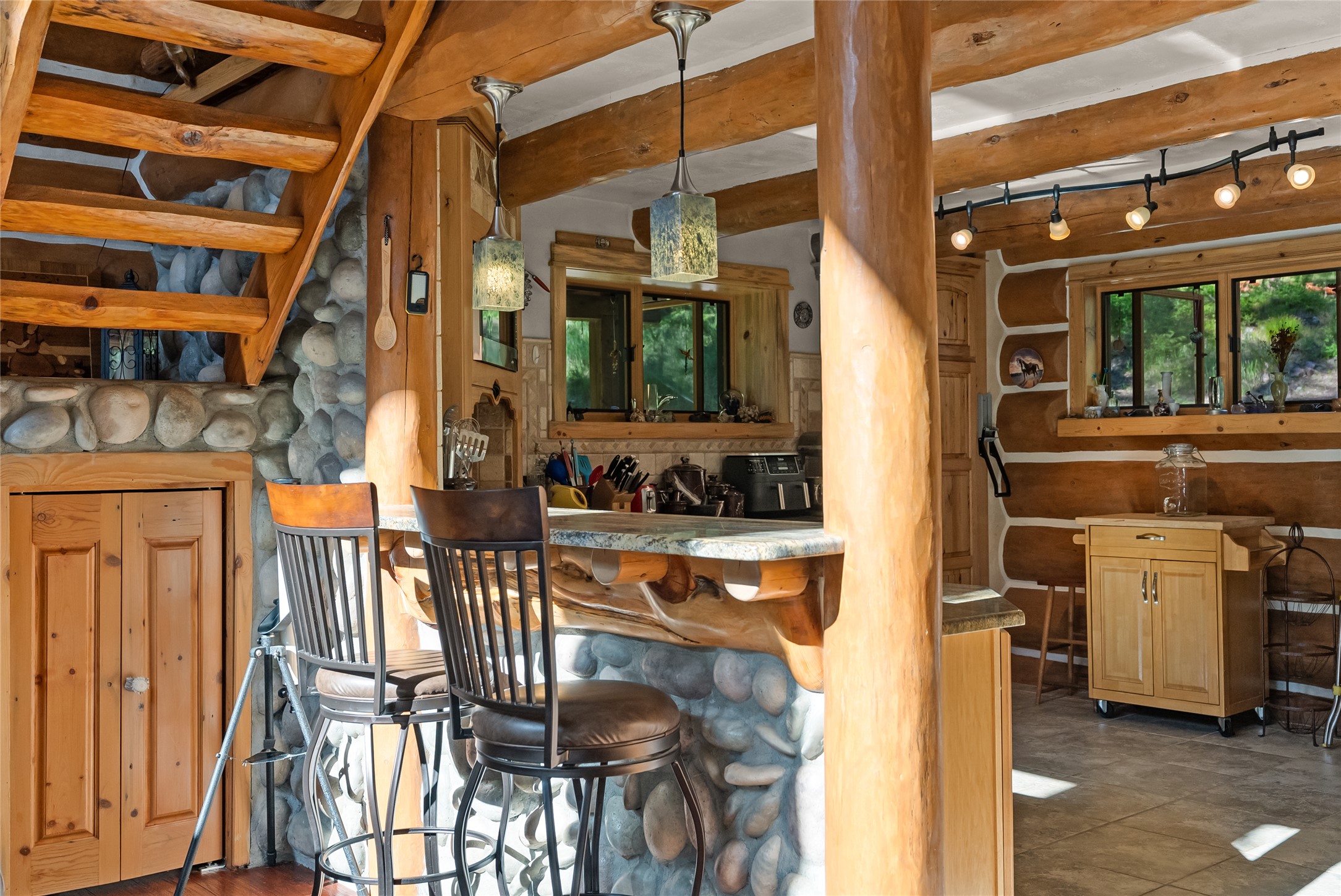 2700 Lyon Creek Road Property Photo 11