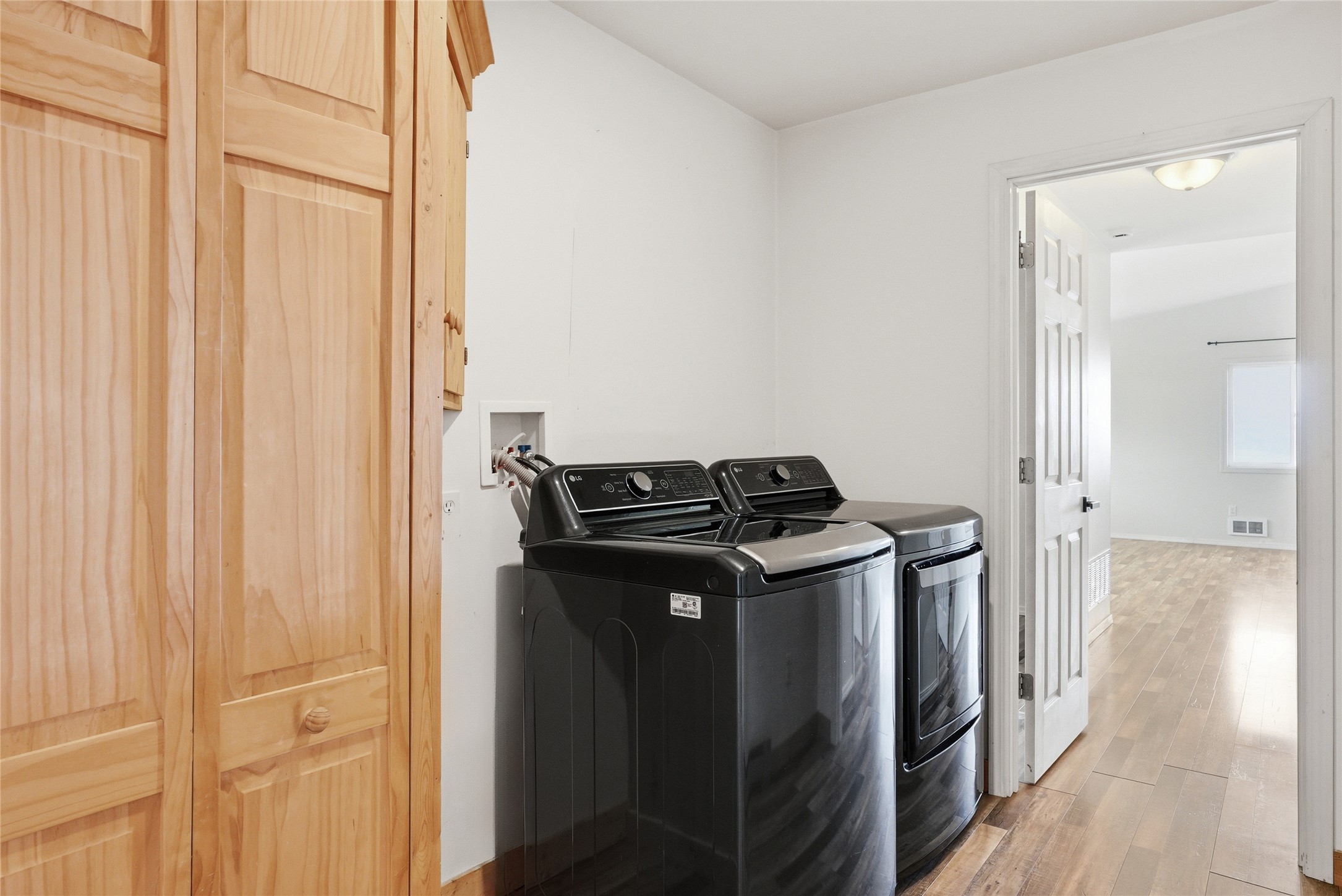 652 Pathfinder Road S Property Photo 24