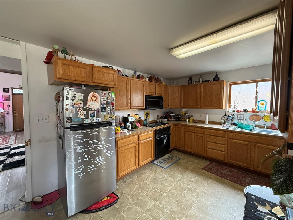 605 Caledonia Street Property Photo 11