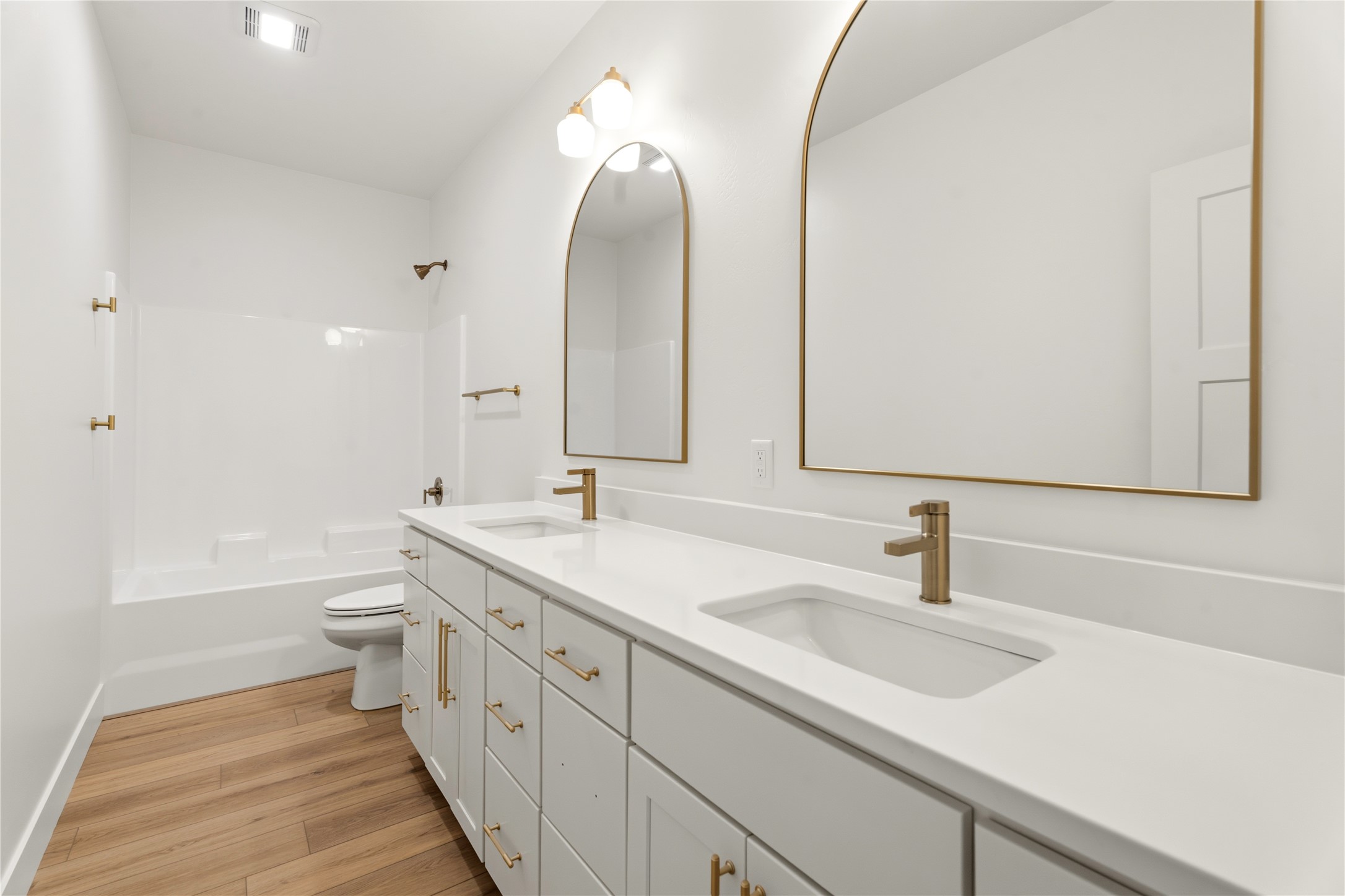 7168 Shaver Drive B Property Photo 37