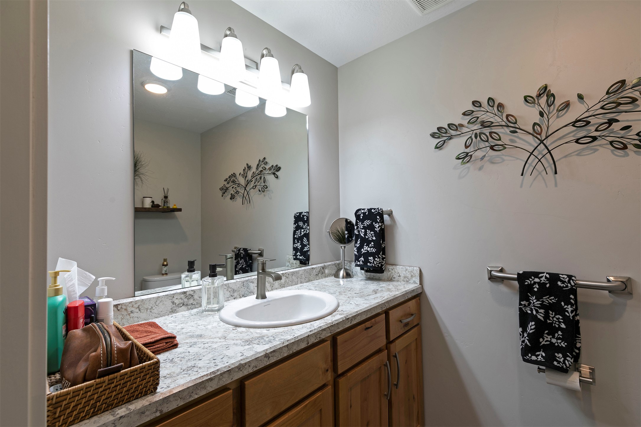 2770 Hamilton Way B Property Photo 27