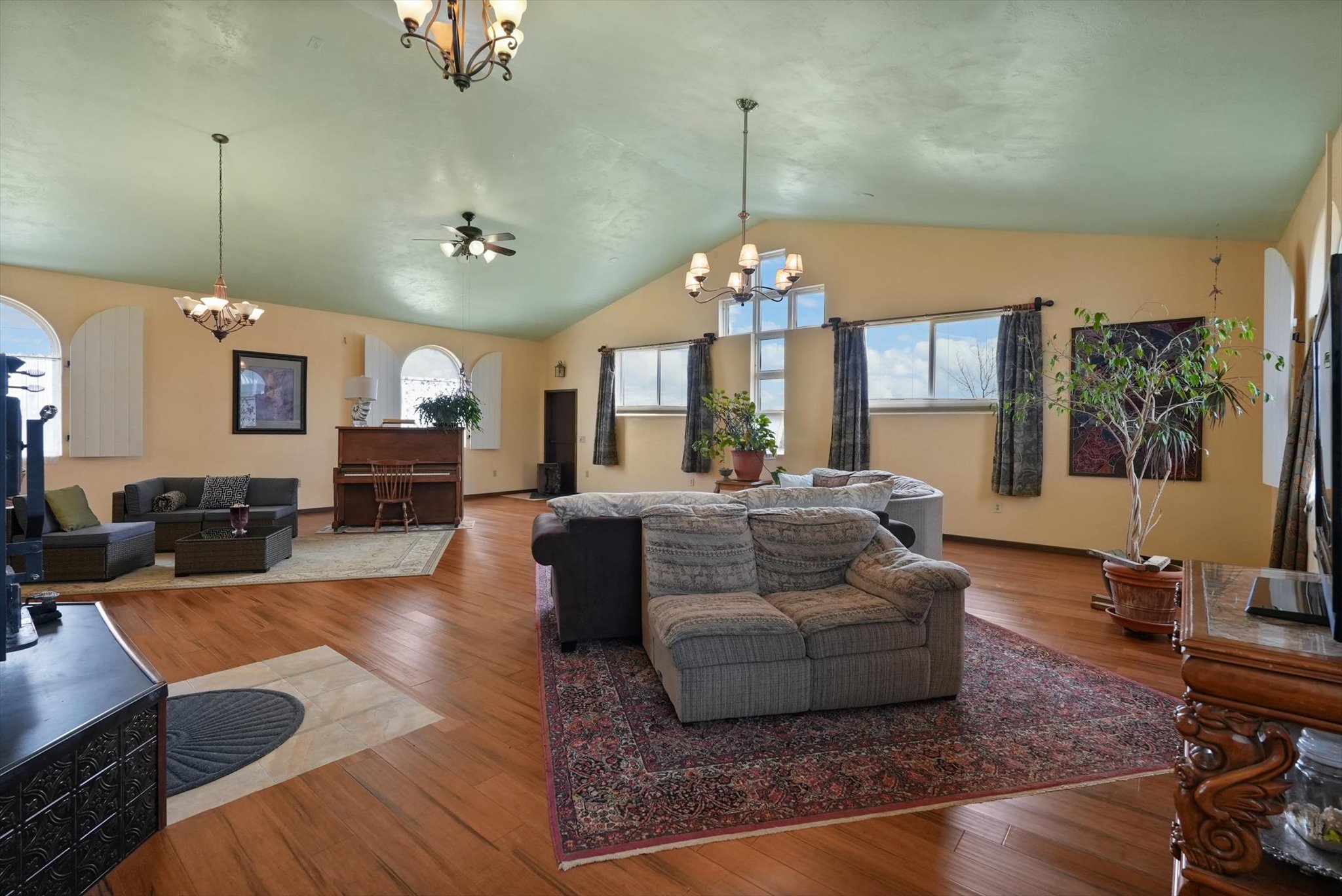 529 3rd Avenue Property Photo 11