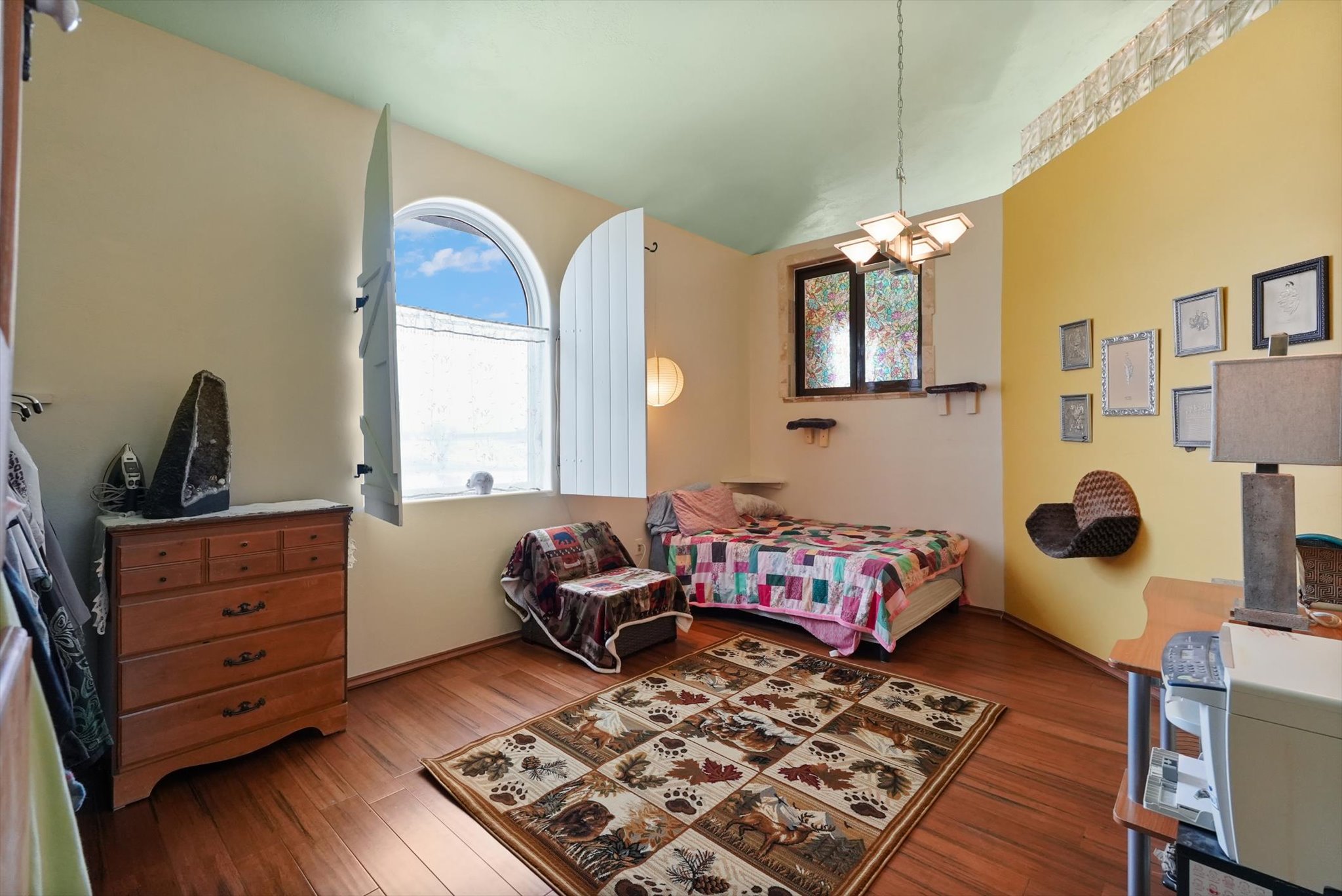 529 3rd Avenue Property Photo 13