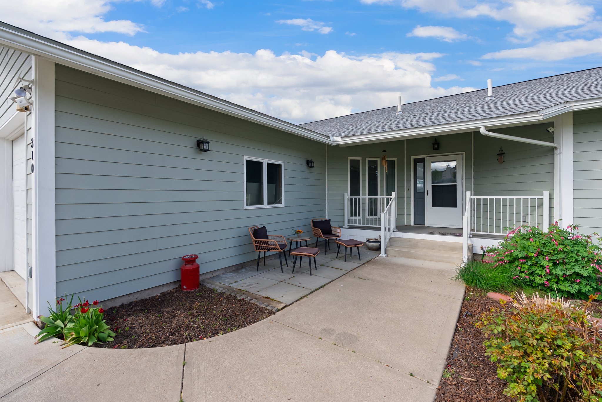 310 Hilltop Avenue Property Photo 6