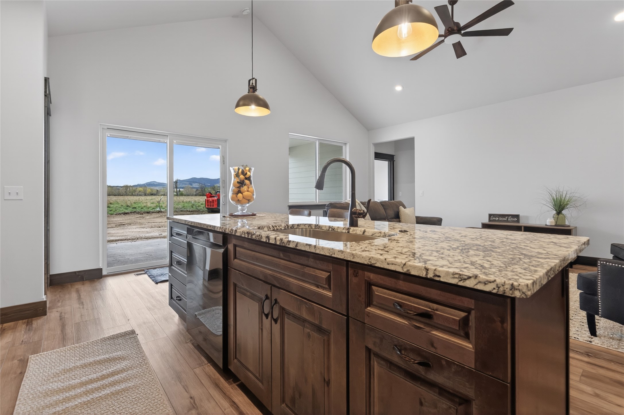 248 Stirling Loop Property Photo 6