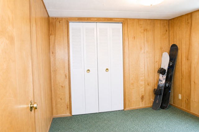 961 3rd Avenue E Property Photo 8