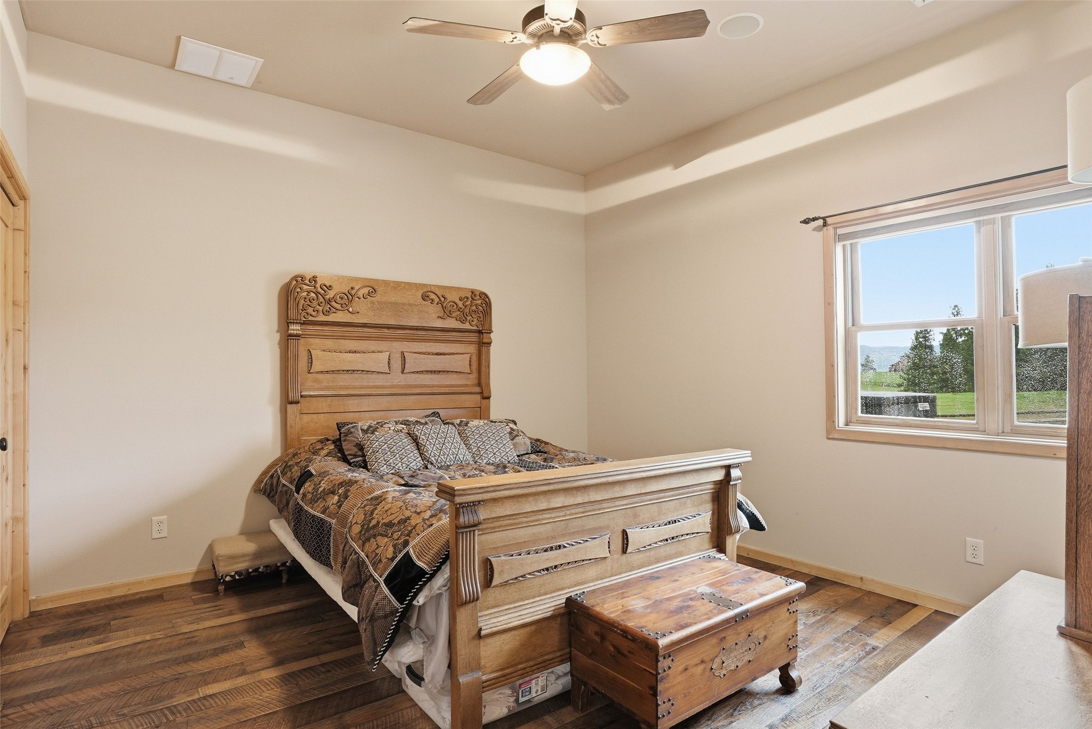 241 Orr Loop Property Photo 44