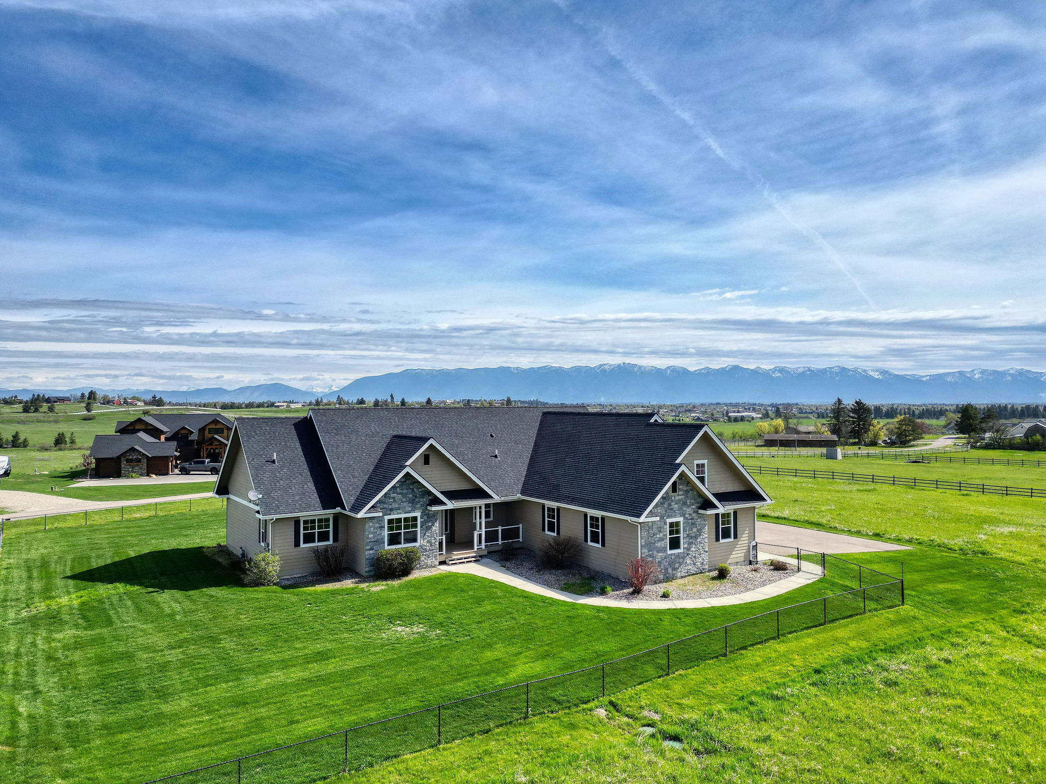 170 Milky Way Property Photo 1