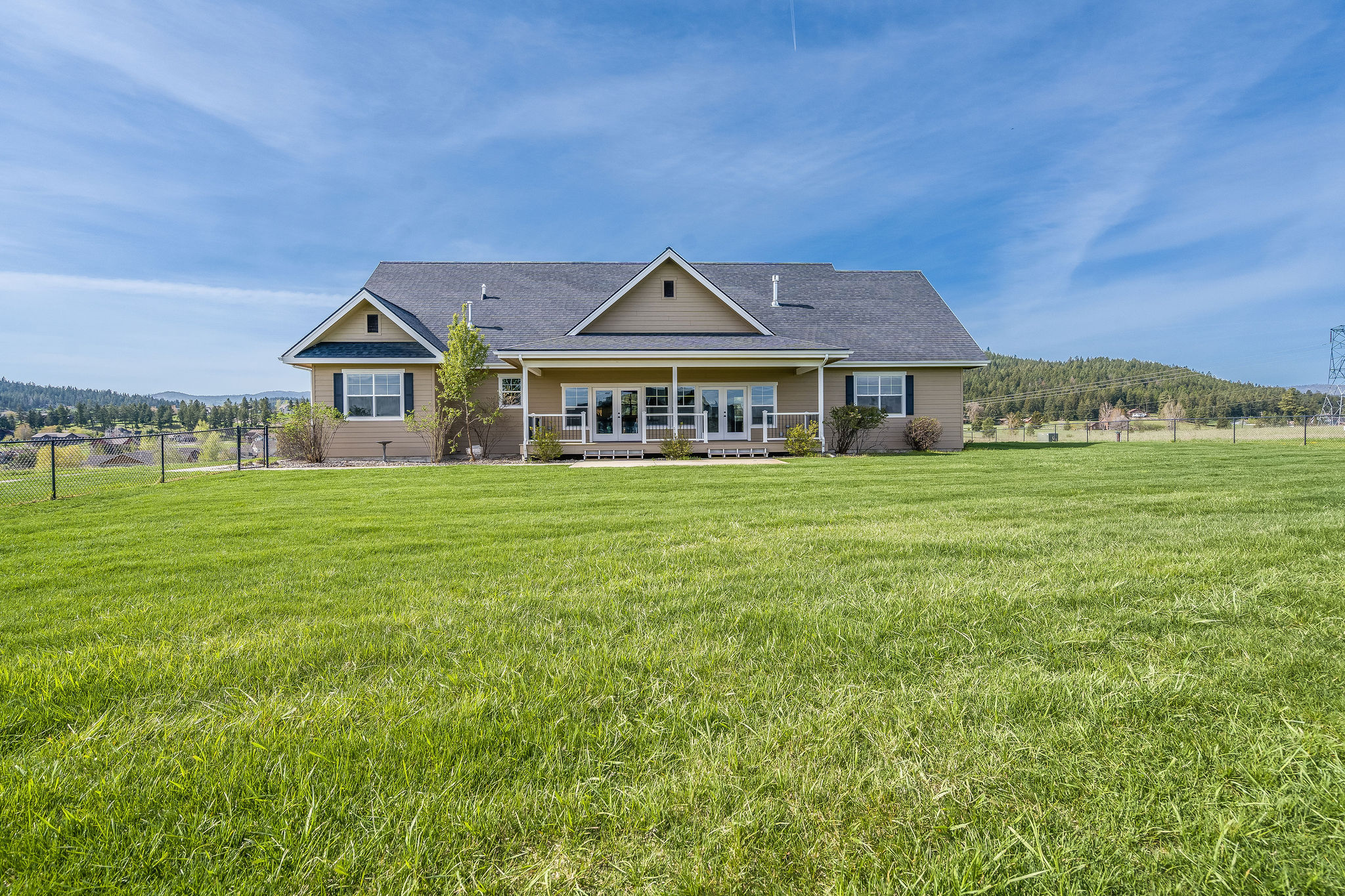 170 Milky Way Property Photo 5