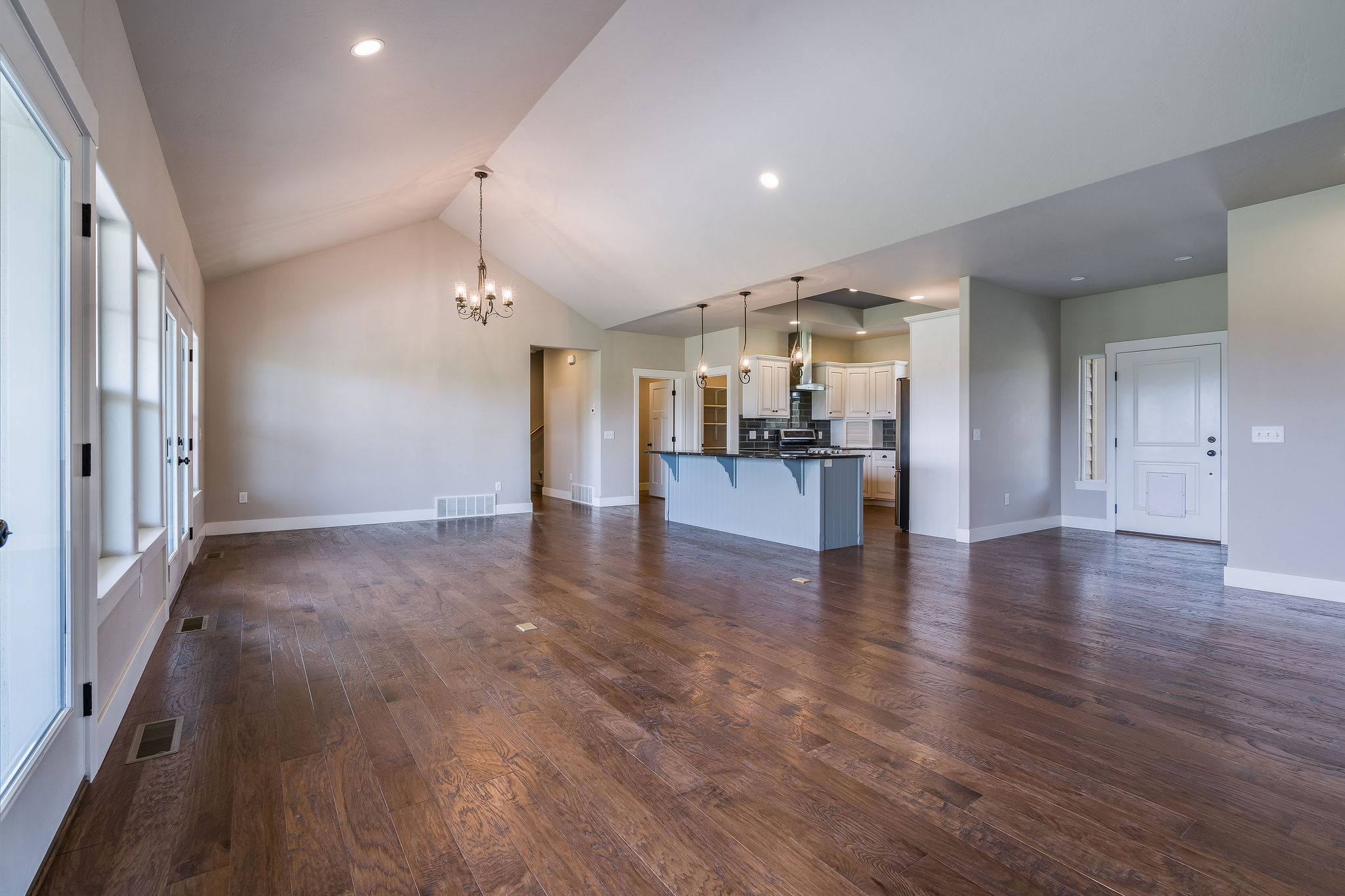 170 Milky Way Property Photo 14