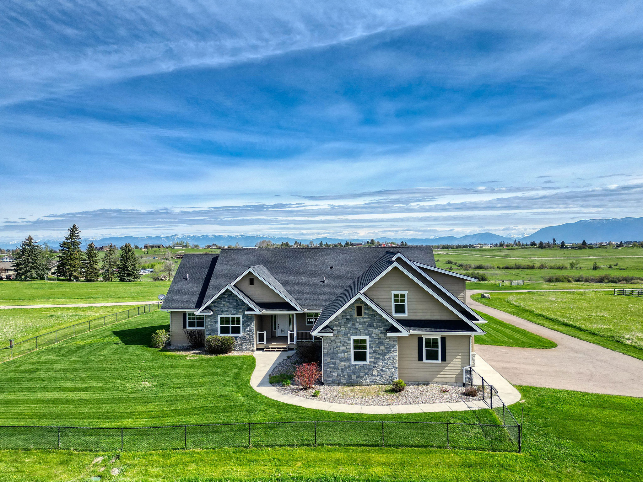 170 Milky Way Property Photo 58